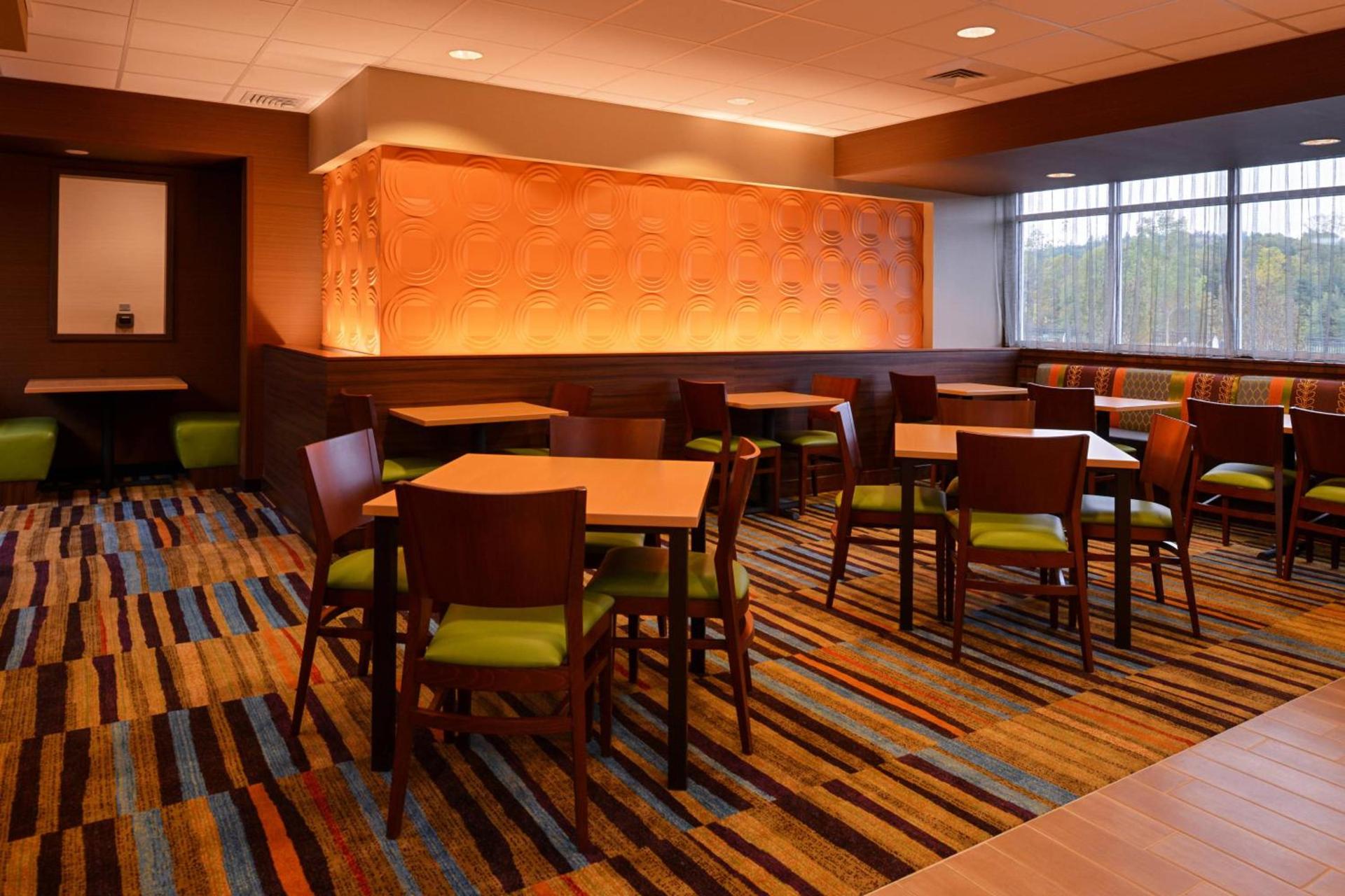 Fairfield Inn & Suites by Marriott Plymouth White Mountains photo 32