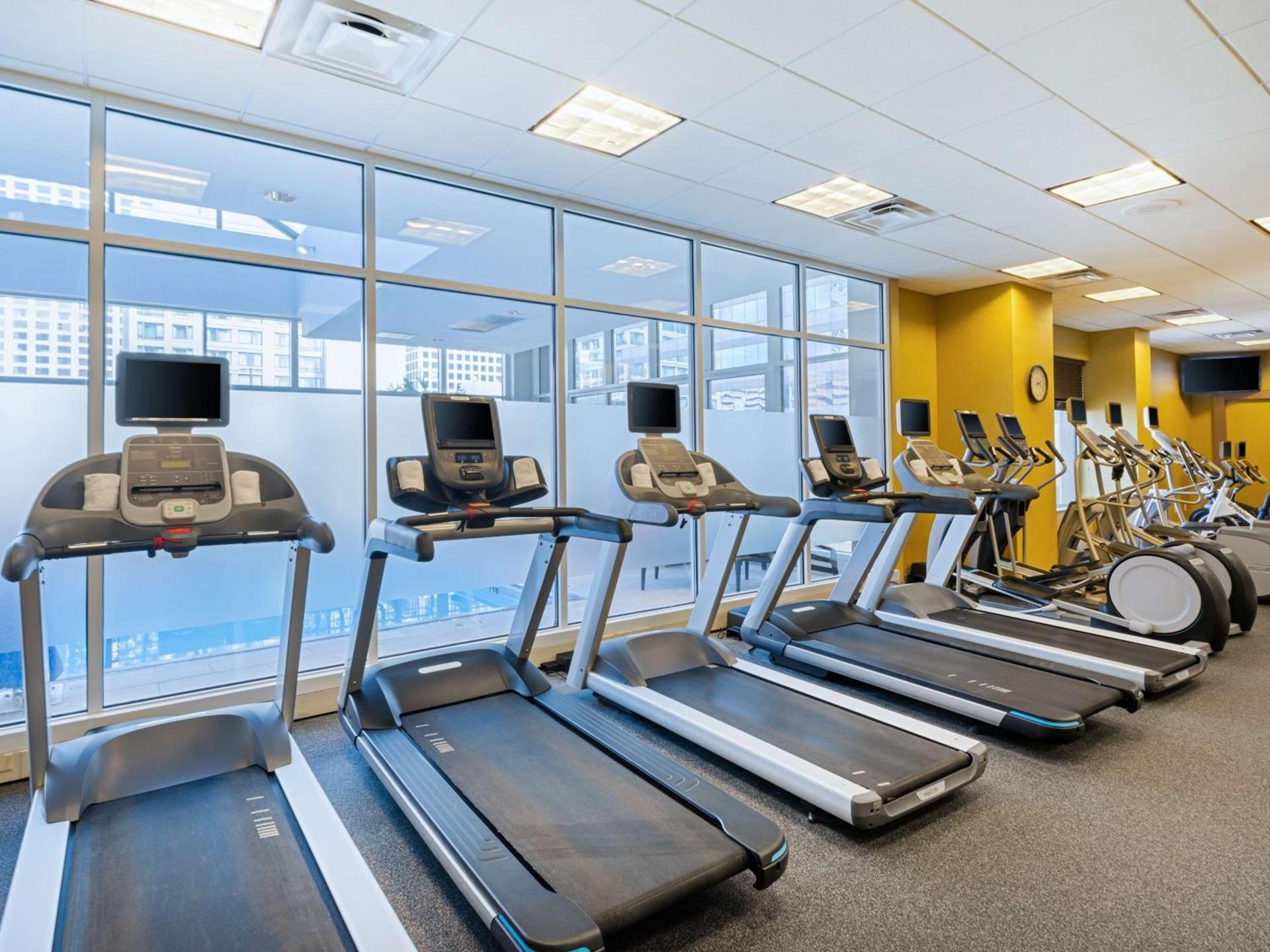 Hilton Garden Inn Chicago Downtown/Magnificent Mile photo 13