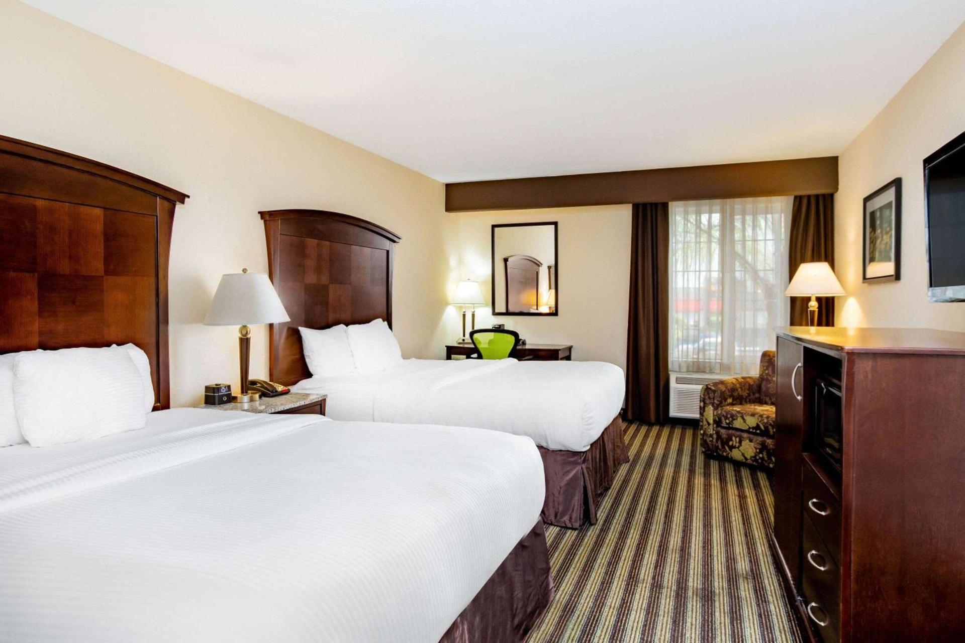 La Quinta by Wyndham Fowler photo 29