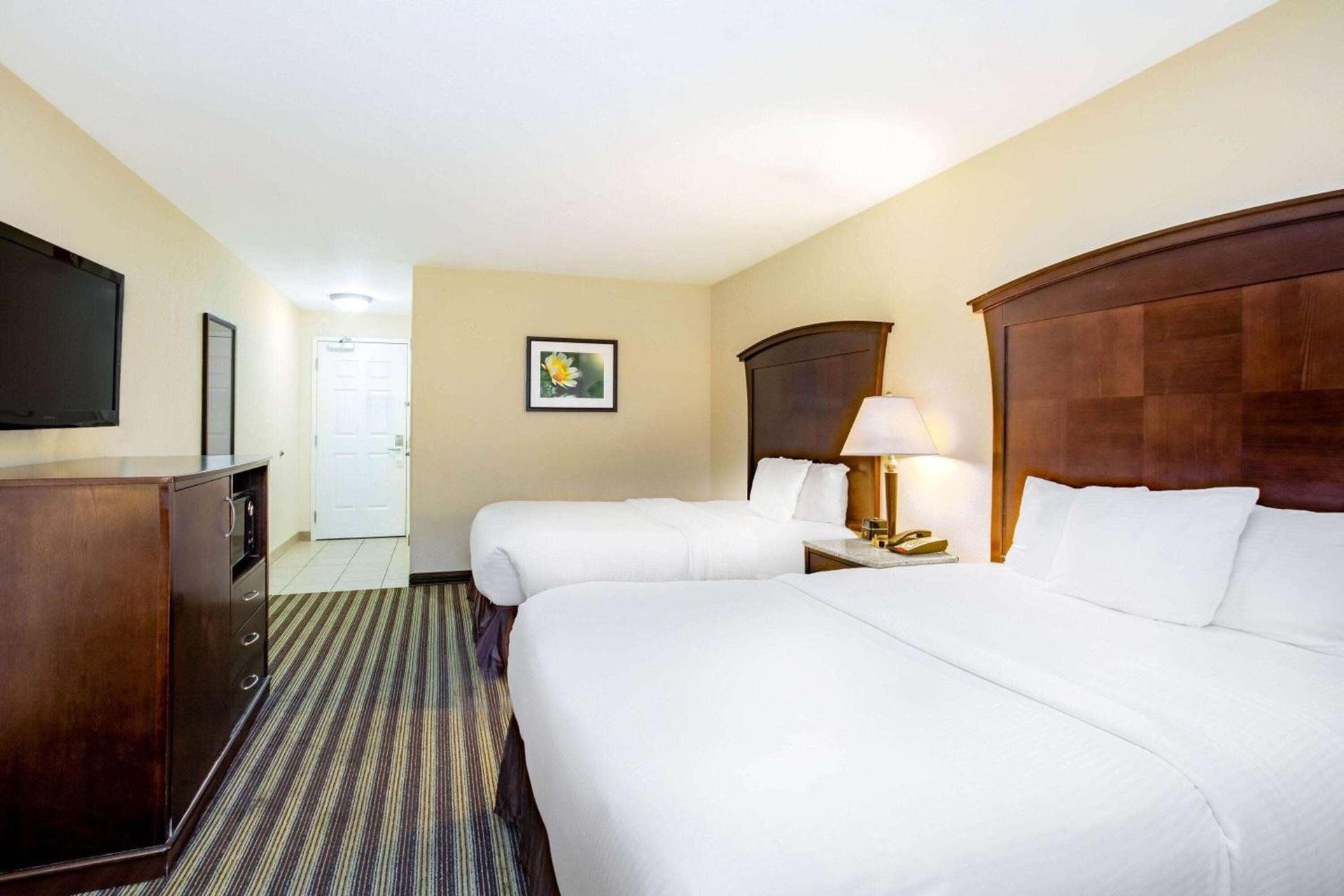La Quinta by Wyndham Fowler photo 30