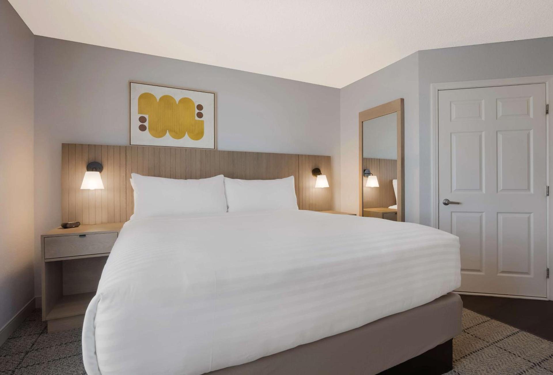 Sonesta Simply Suites Irvine East Foothill photo 13