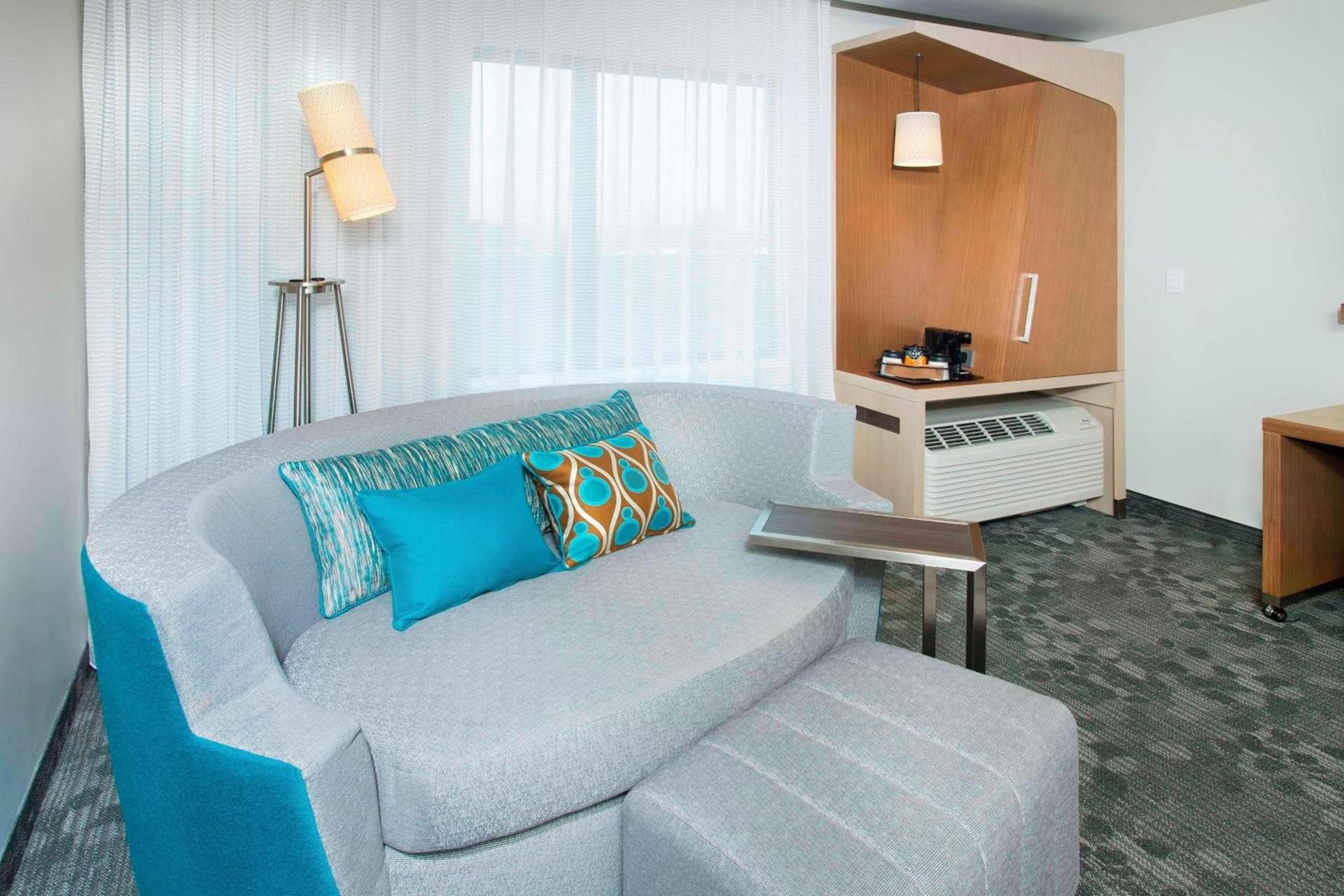Courtyard by Marriott Redwood City photo 12