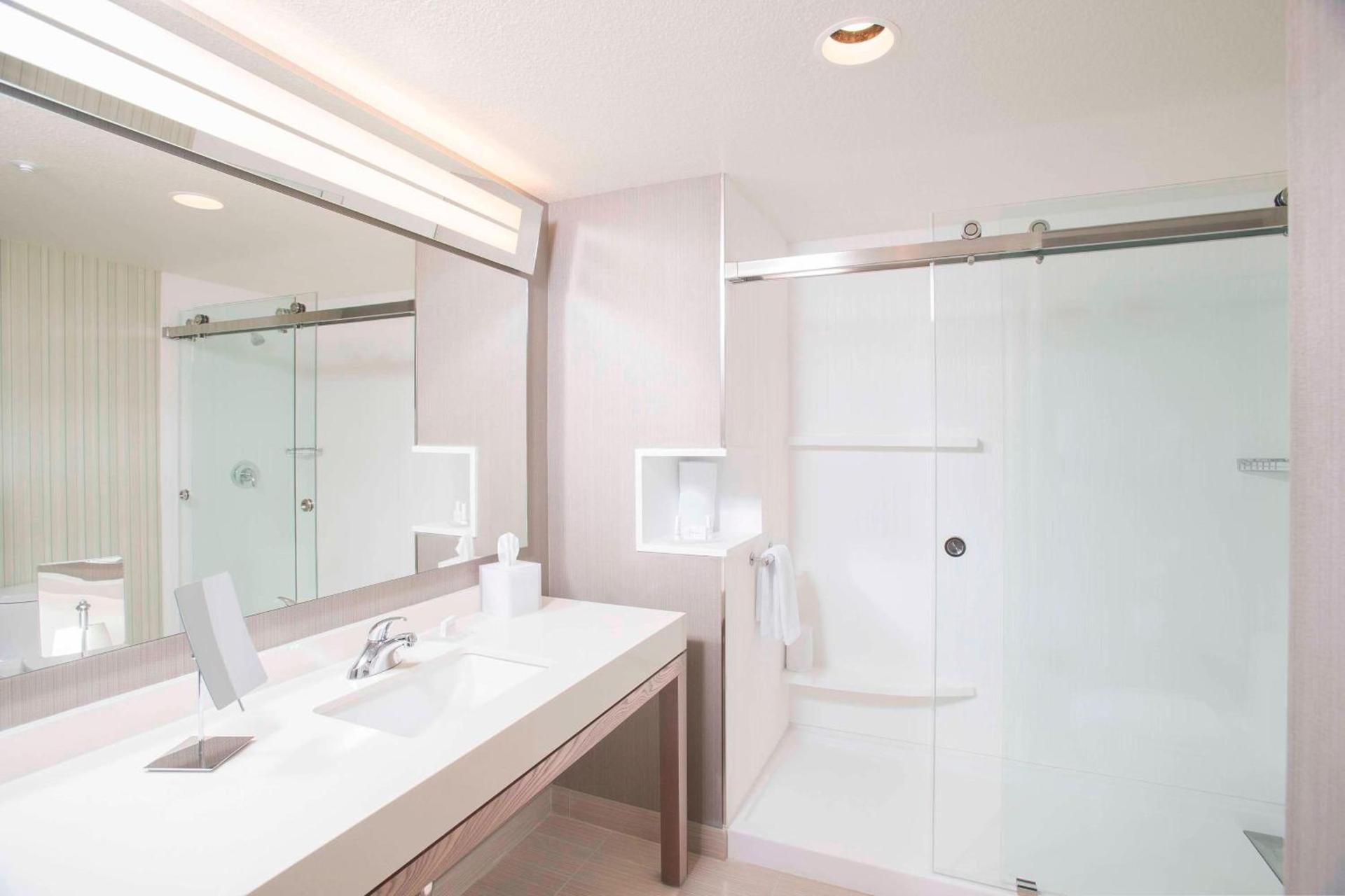 Courtyard by Marriott Redwood City photo 18