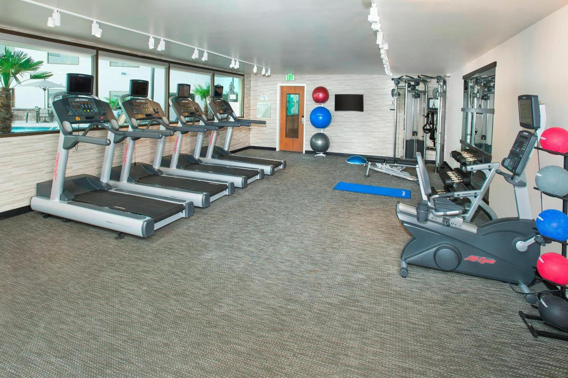 Courtyard by Marriott Redwood City photo 36