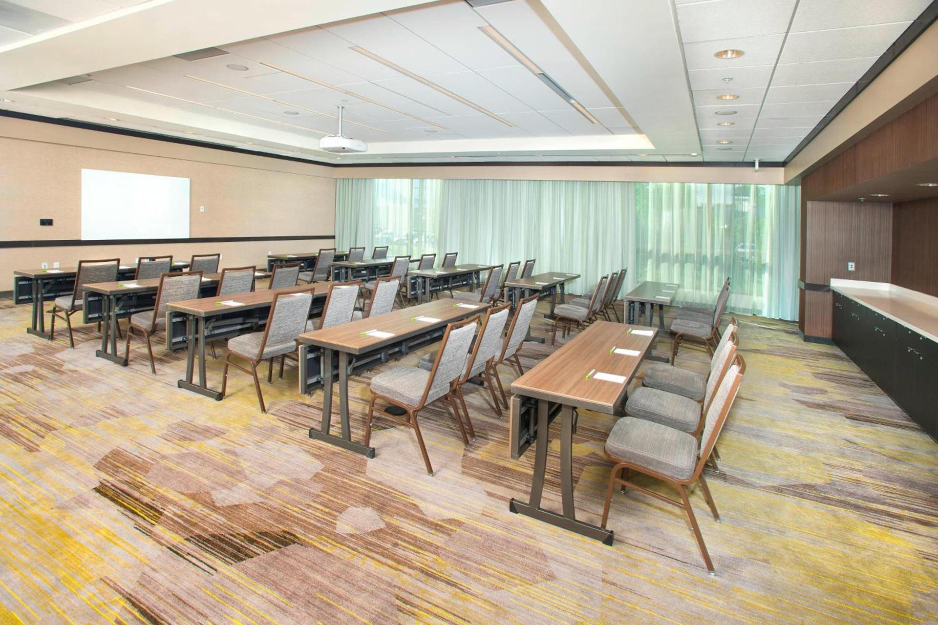 Courtyard by Marriott Redwood City photo 37