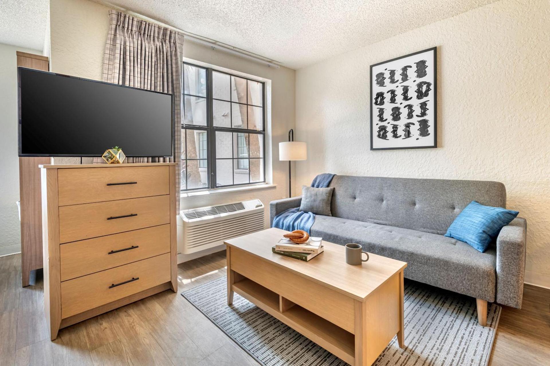 InTown Suites Extended Stay Orlando FL – Presidents Dr photo 9