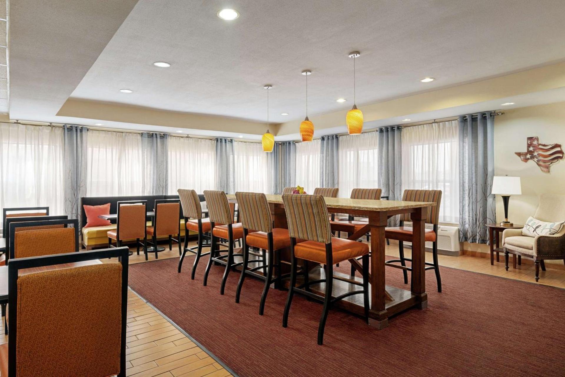 Hampton Inn Abilene photo 5