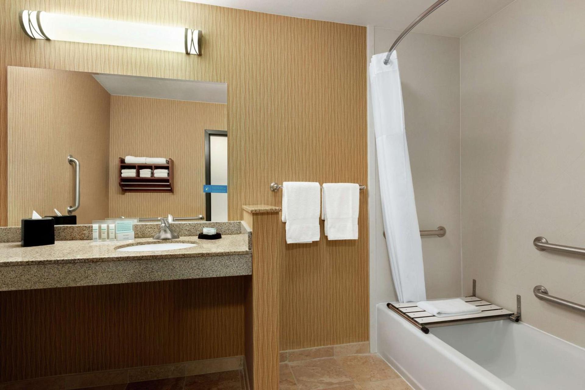Hampton Inn Abilene photo 20