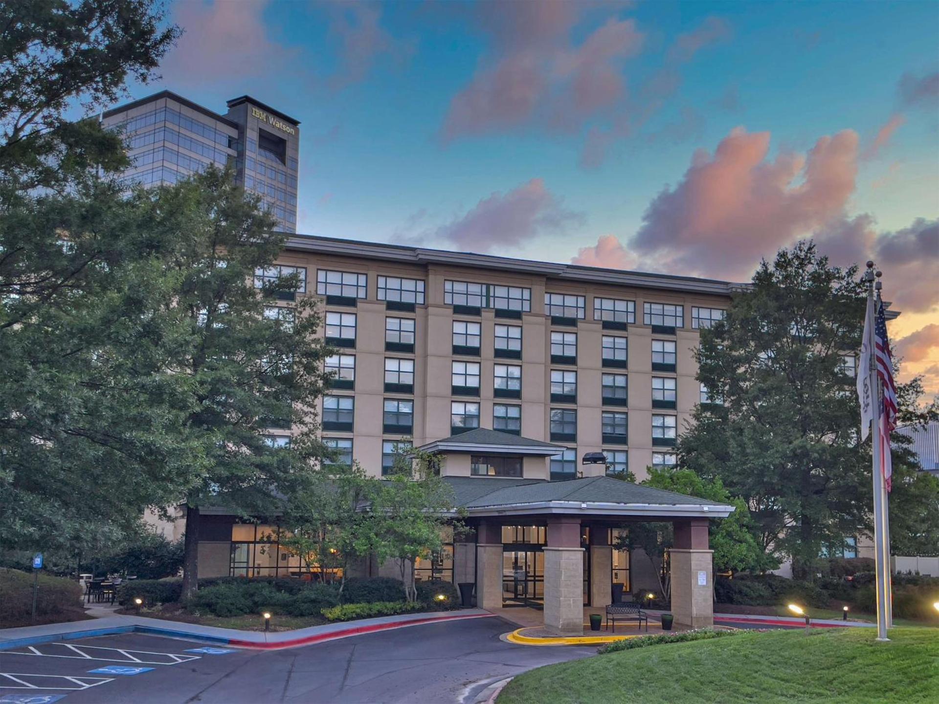 Hilton Garden Inn Atlanta Perimeter Center photo 2