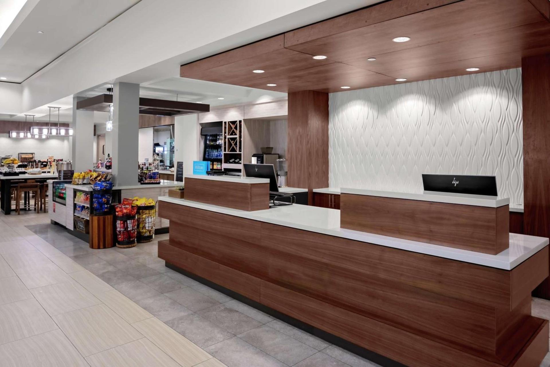 Hilton Garden Inn Atlanta Perimeter Center photo 4
