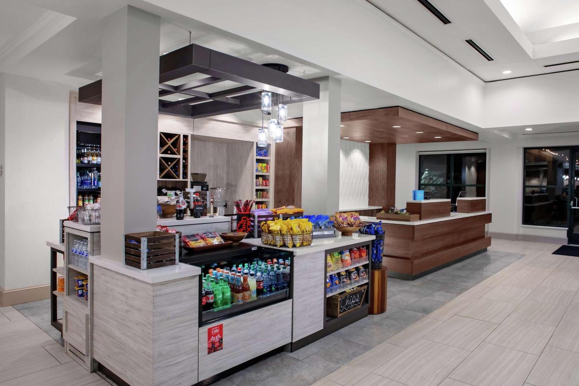 Hilton Garden Inn Atlanta Perimeter Center photo 8