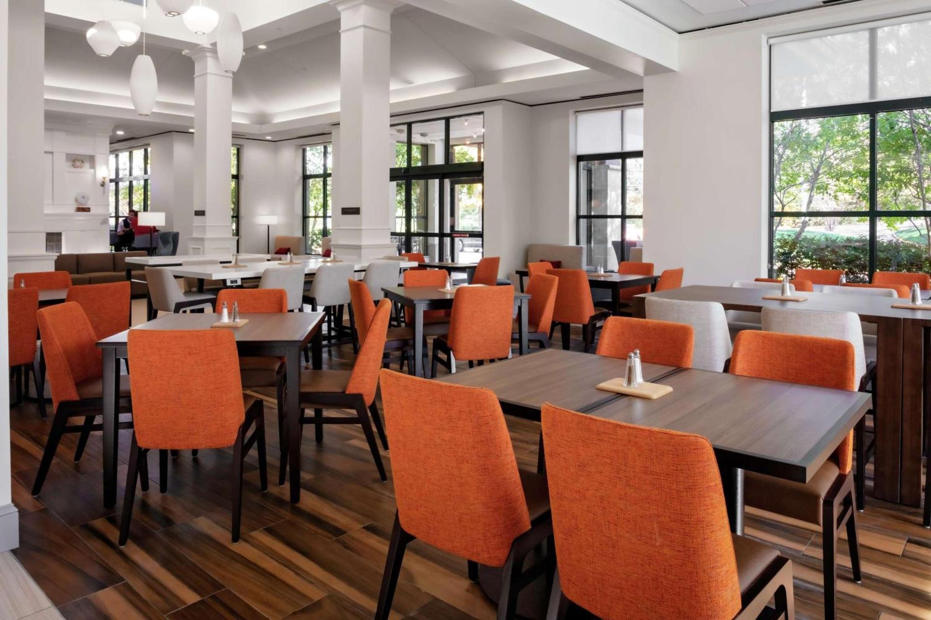 Hilton Garden Inn Atlanta Perimeter Center photo 11