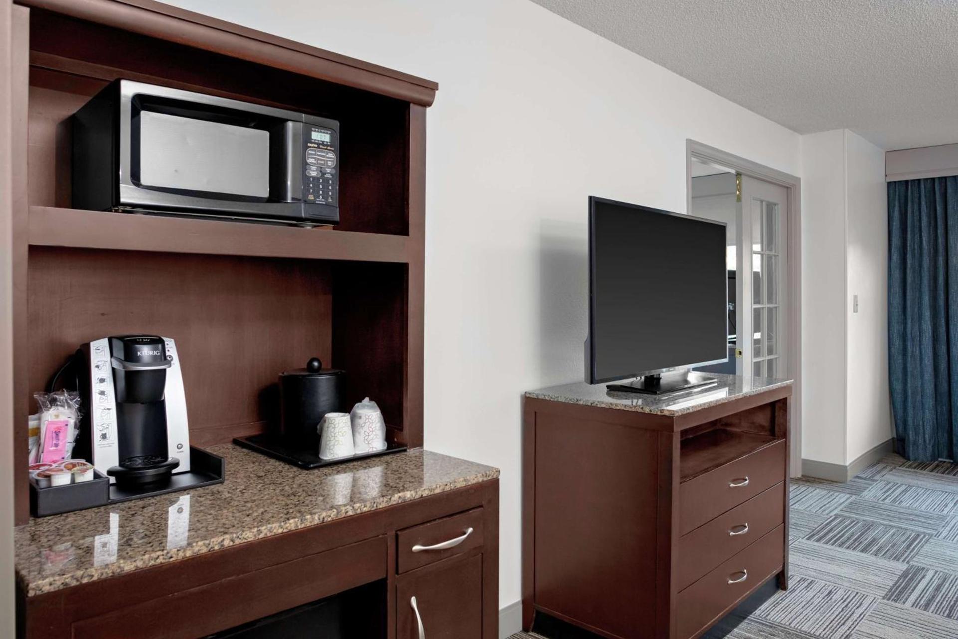 Hilton Garden Inn Atlanta Perimeter Center photo 33