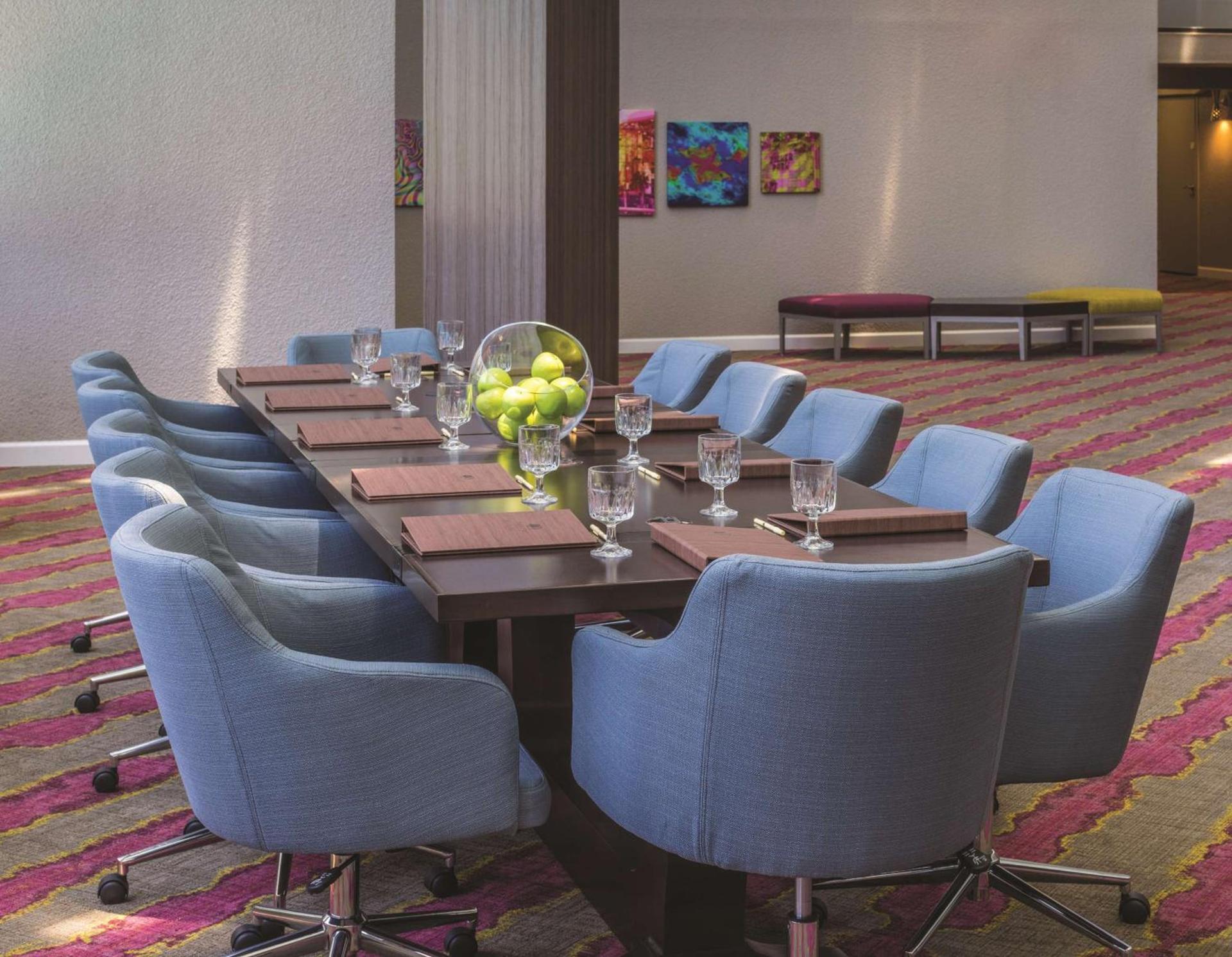 DoubleTree by Hilton Austin Northwest - Arboretum photo 19