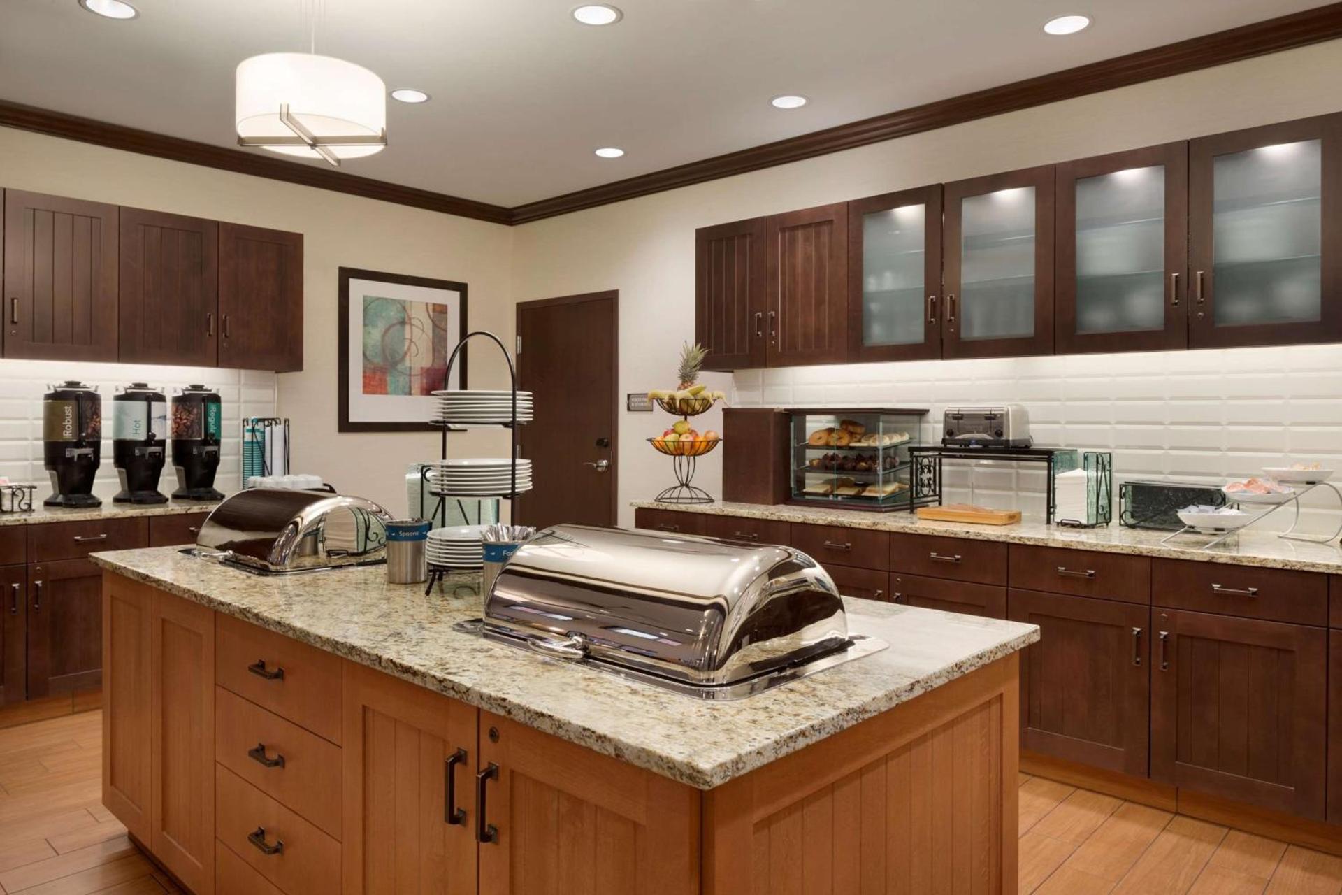 Homewood Suites by Hilton Kalamazoo-Portage photo 9