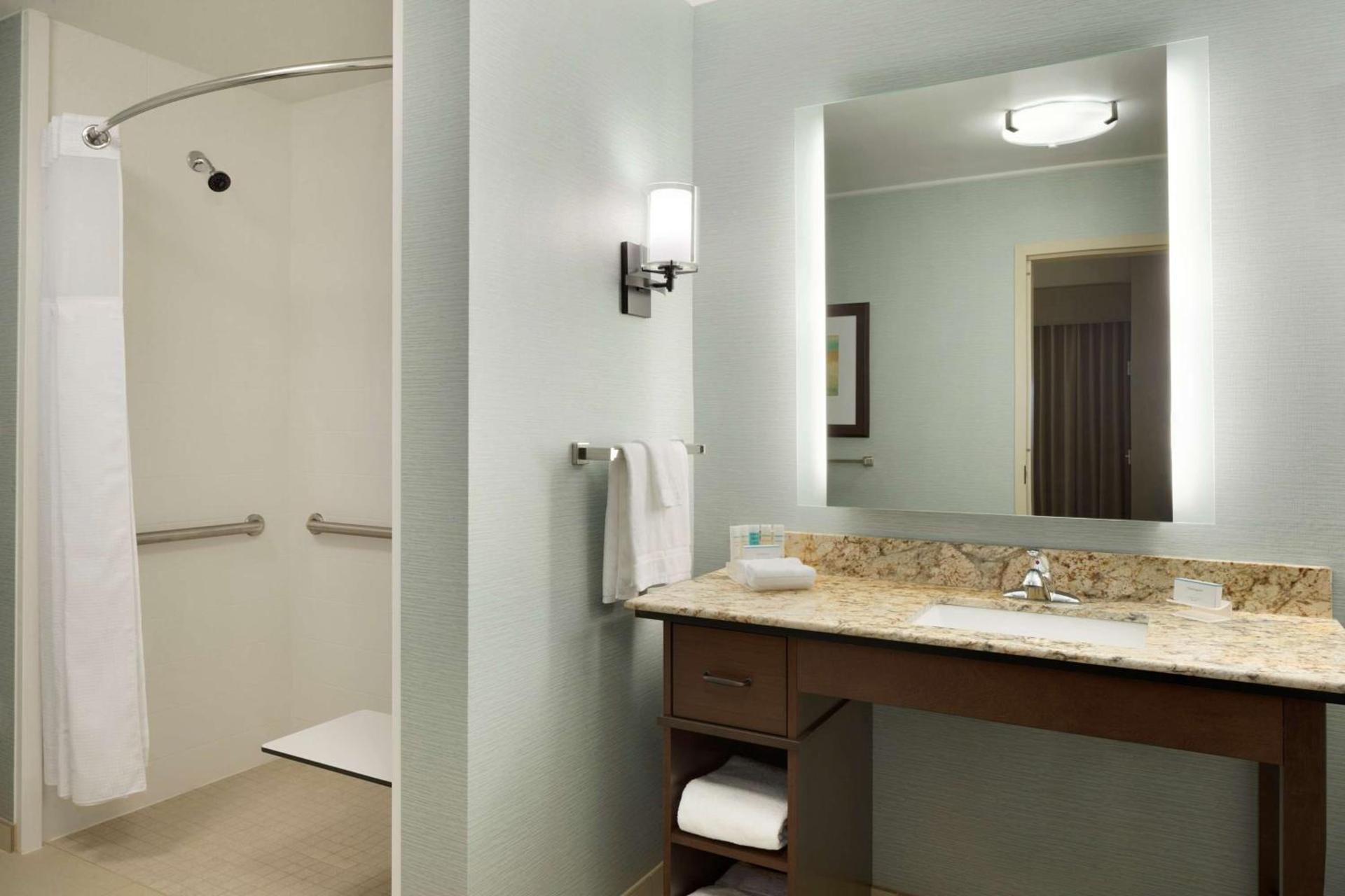 Homewood Suites by Hilton Kalamazoo-Portage photo 21
