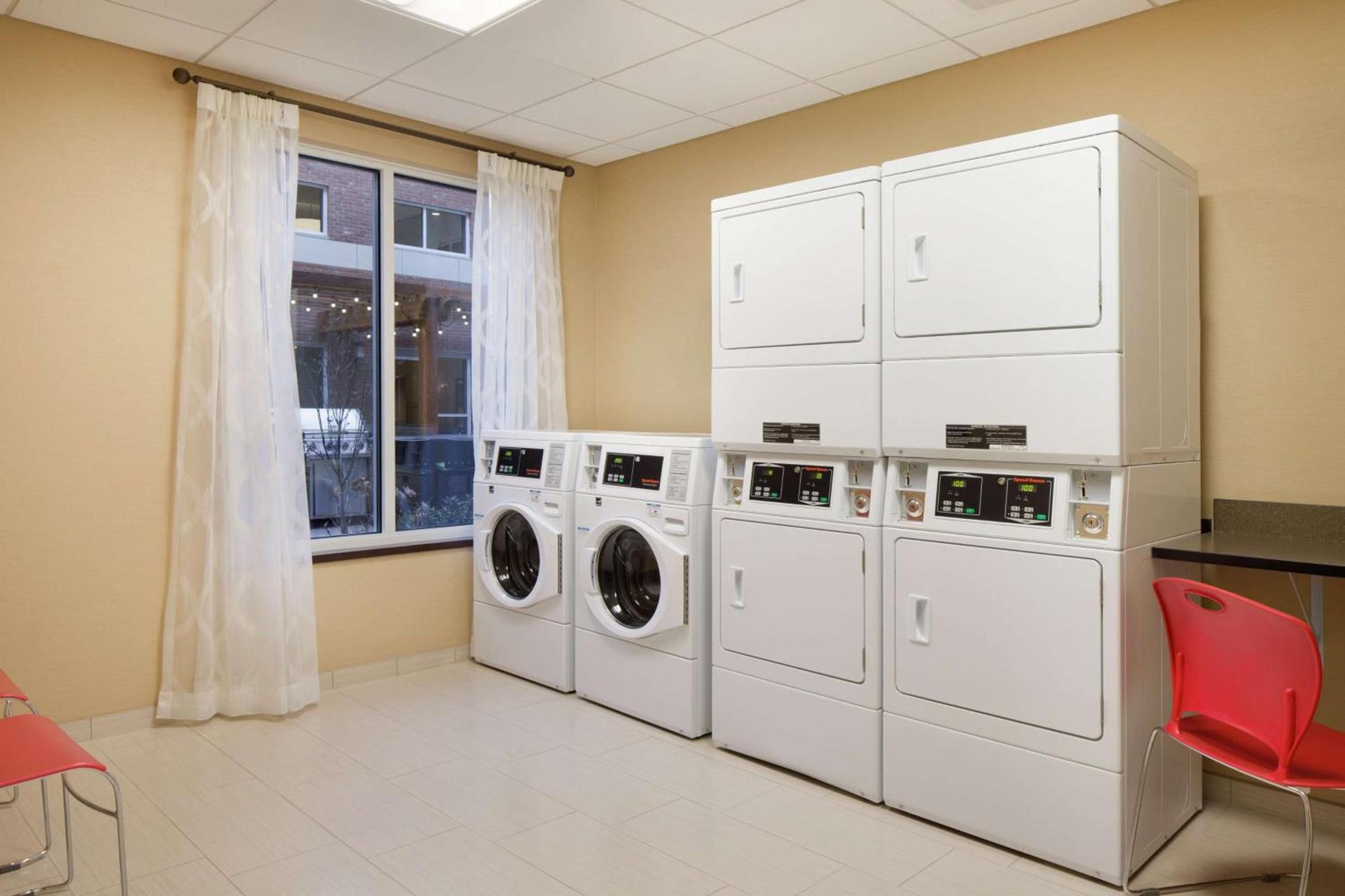 Homewood Suites by Hilton Kalamazoo-Portage photo 15