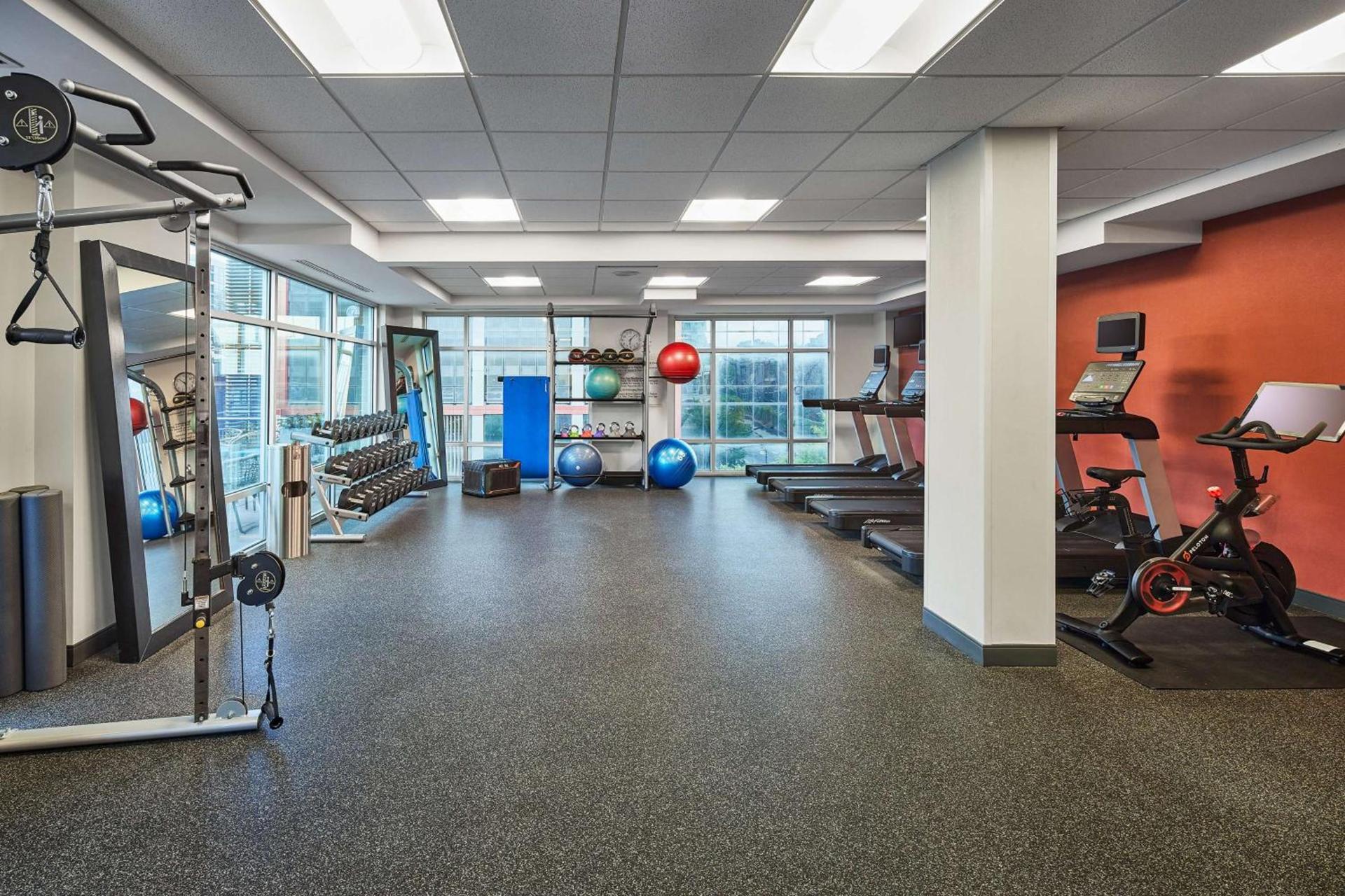 Hilton Garden Inn Nashville Downtown Convention Center photo 14