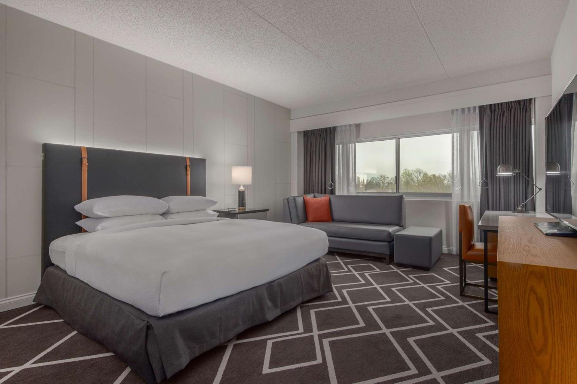 Hilton Boston Woburn photo 9