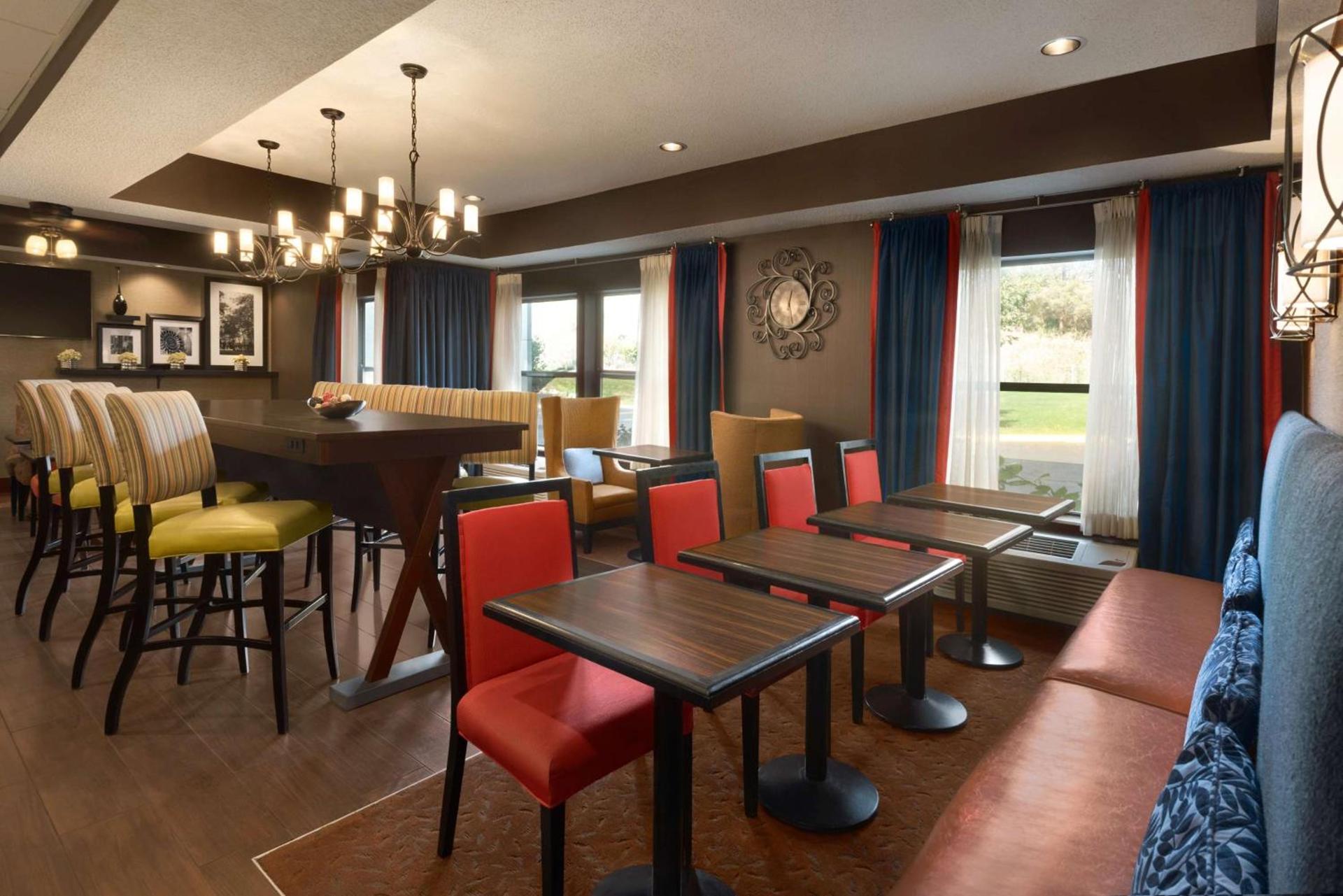 Hampton Inn Battle Creek photo 5