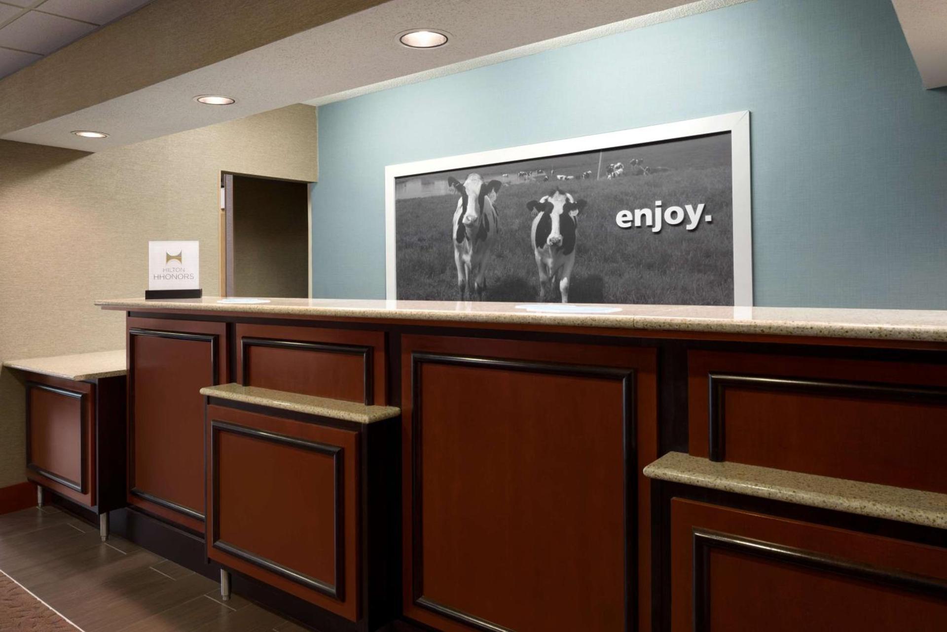 Hampton Inn Battle Creek photo 6