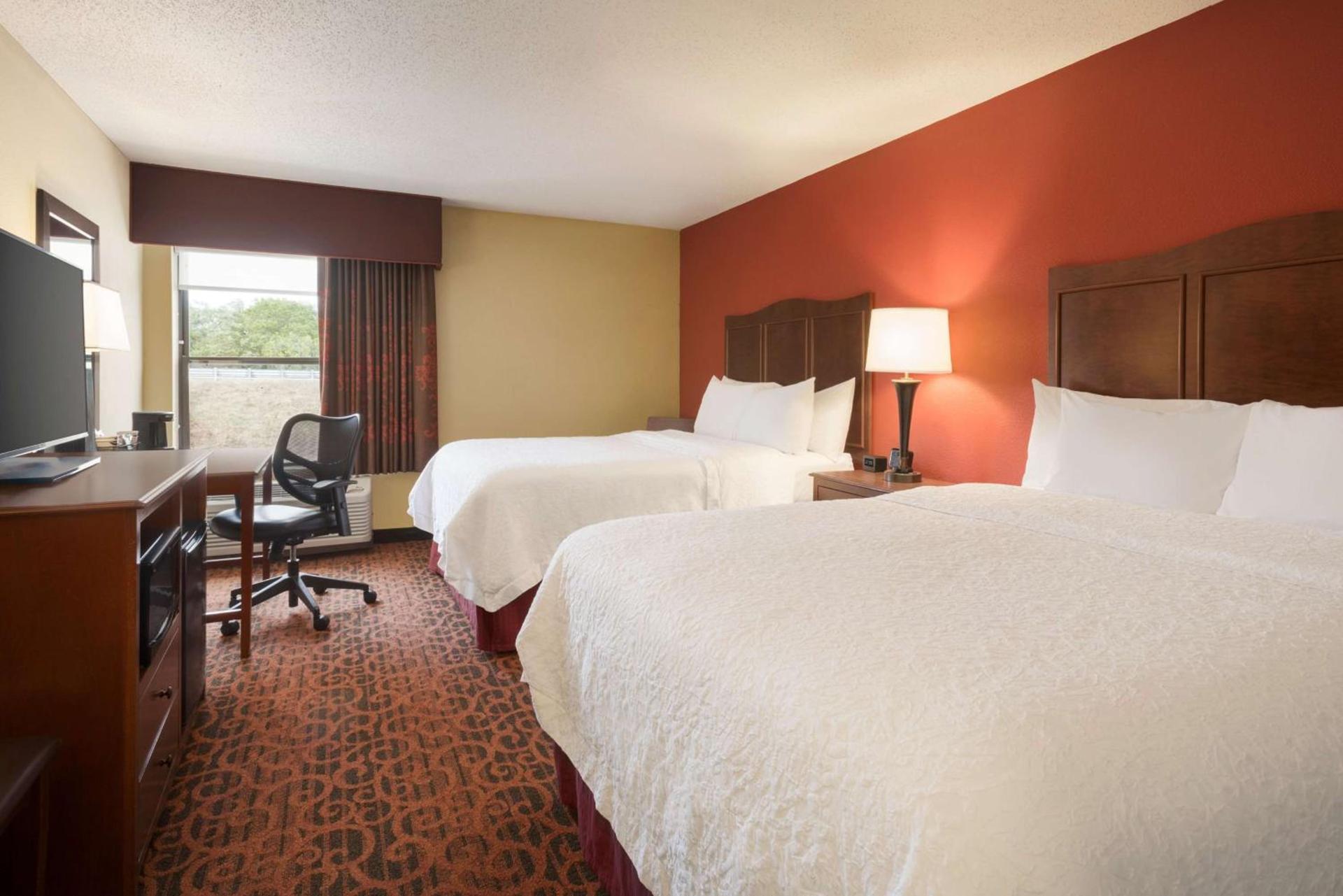 Hampton Inn Battle Creek photo 17
