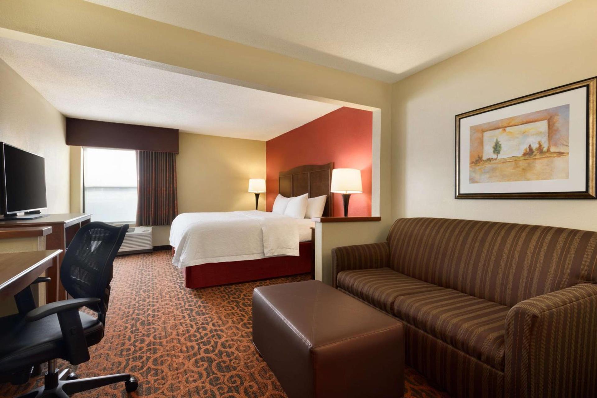 Hampton Inn Battle Creek photo 21