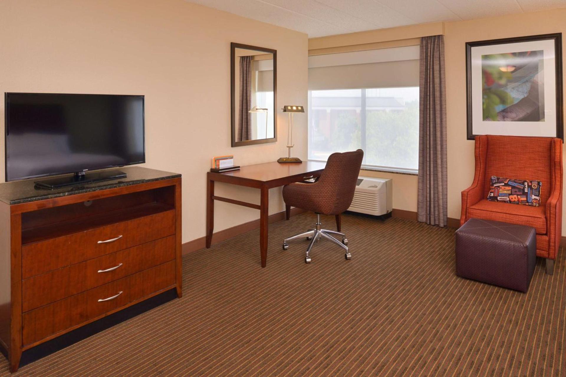 Hilton Garden Inn White Marsh photo 32