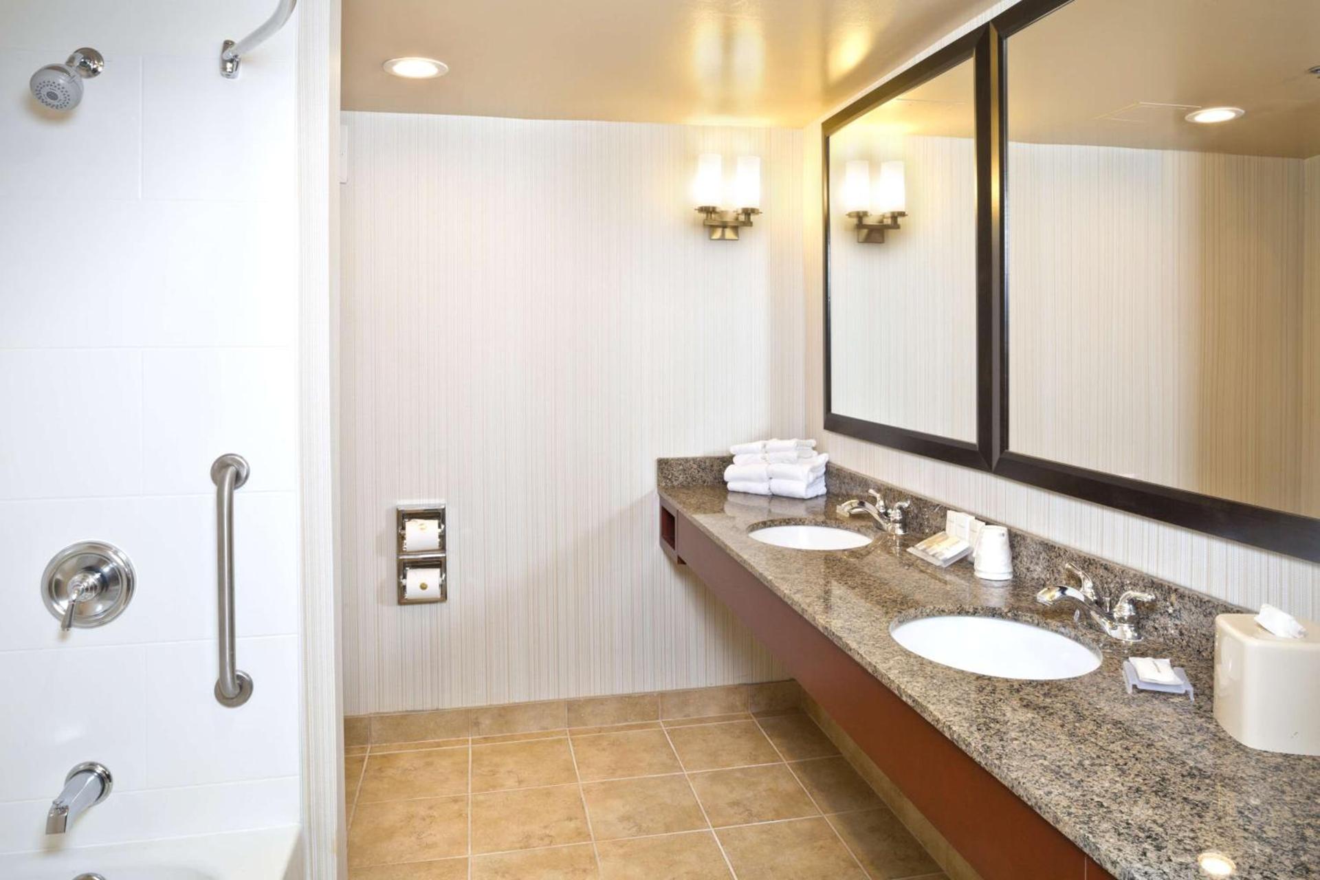 Hilton Garden Inn White Marsh photo 38