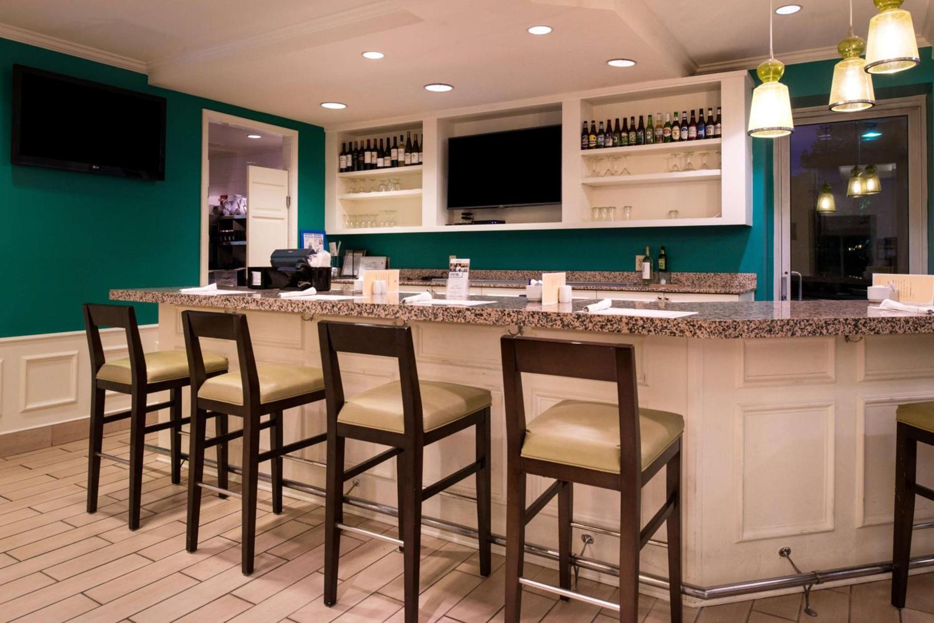 Hilton Garden Inn White Marsh photo 54