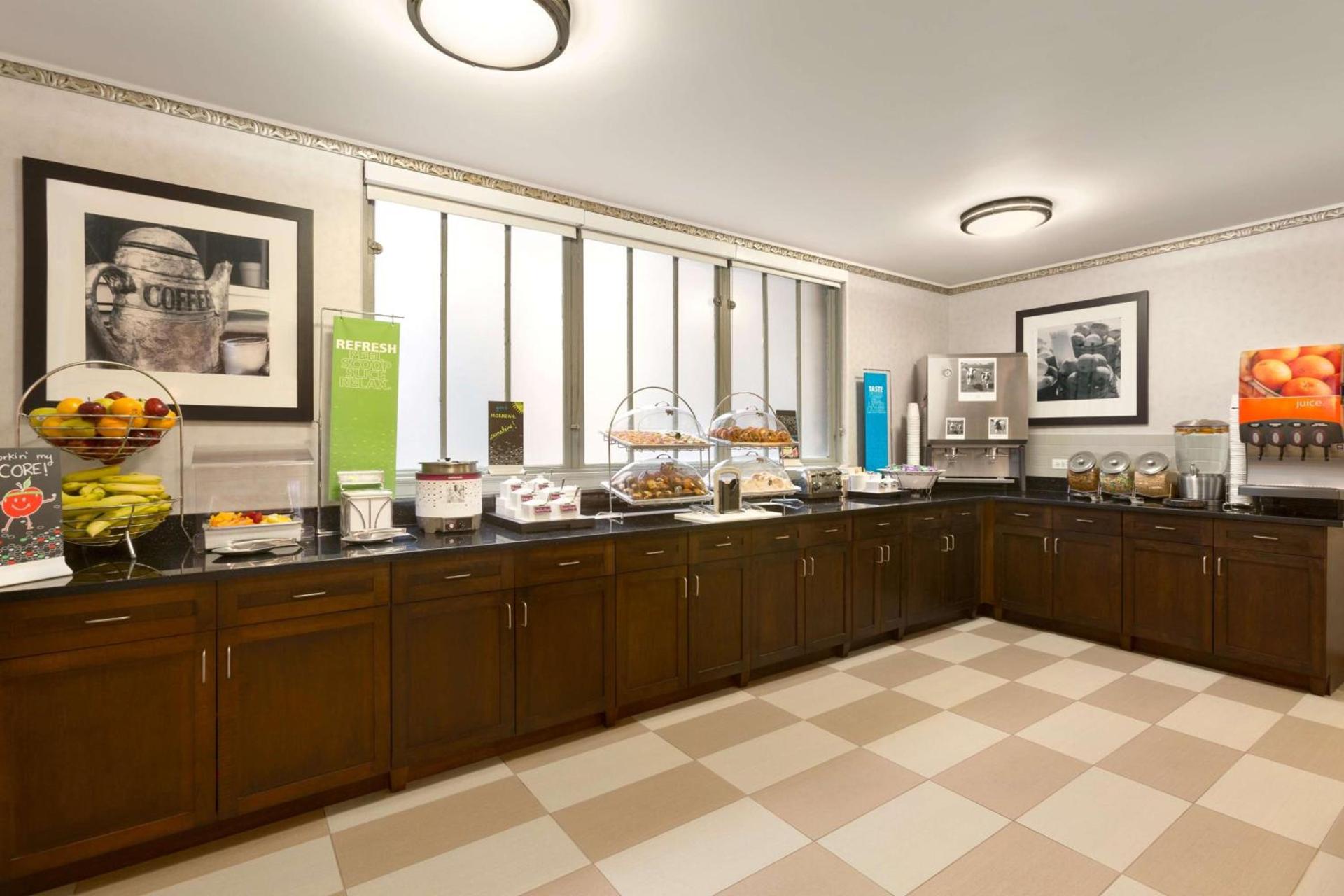 Hampton Inn Chicago Downtown/N Loop/Michigan Ave photo 9