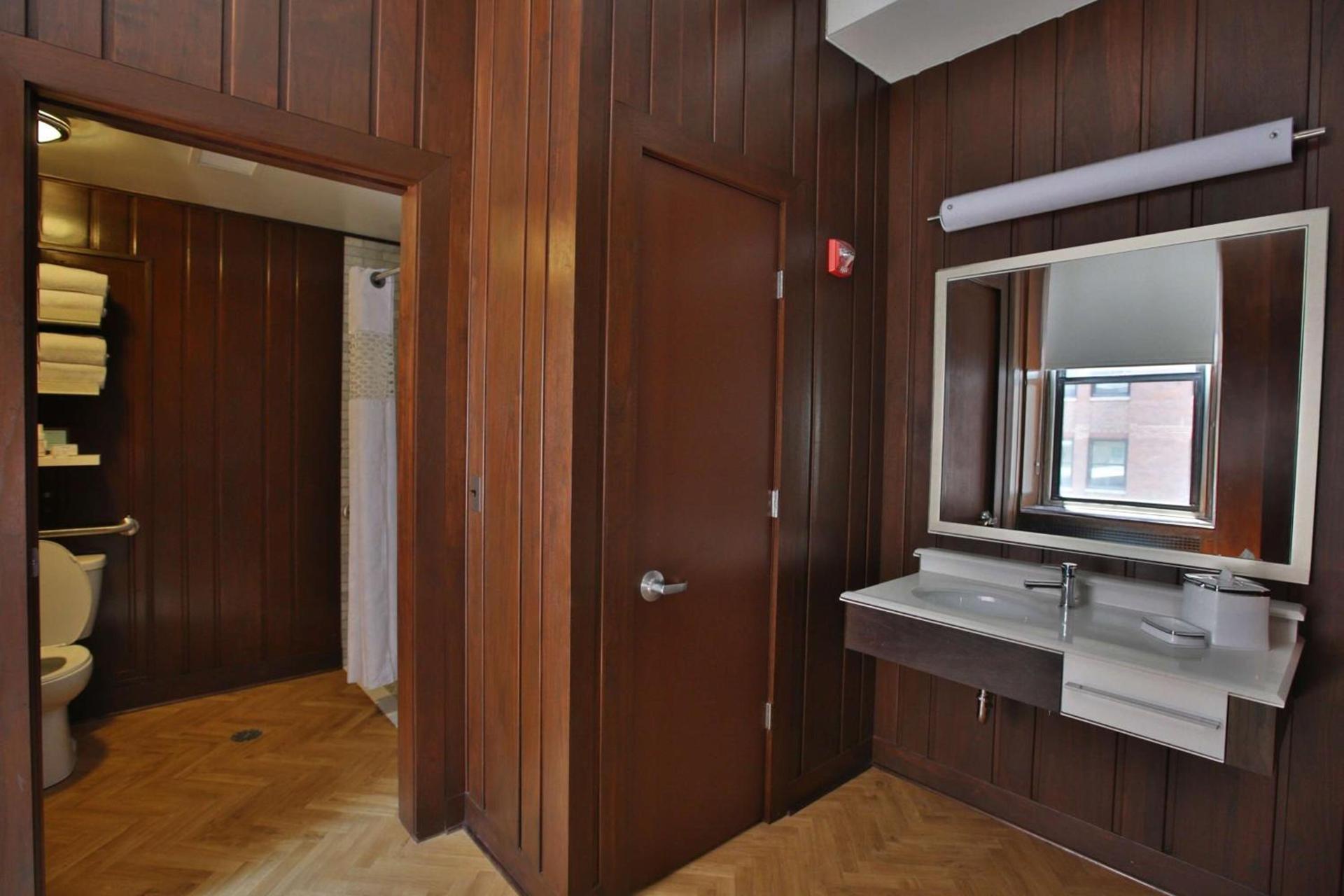 Hampton Inn Chicago Downtown/N Loop/Michigan Ave photo 18