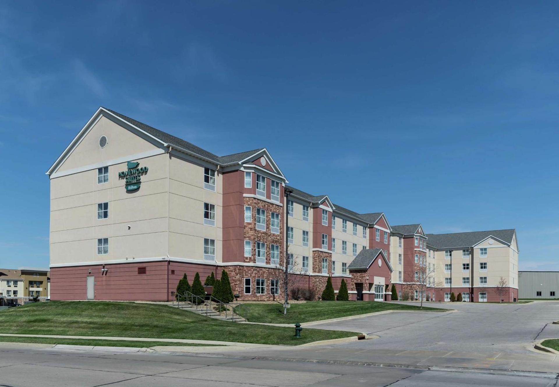 Homewood Suites by Hilton Cedar Rapids-North photo 2
