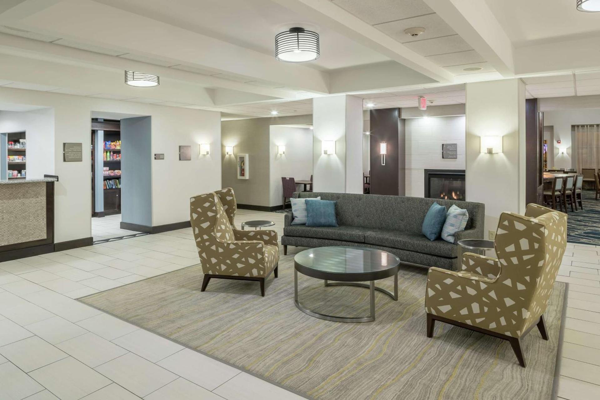 Homewood Suites by Hilton Cedar Rapids-North photo 6