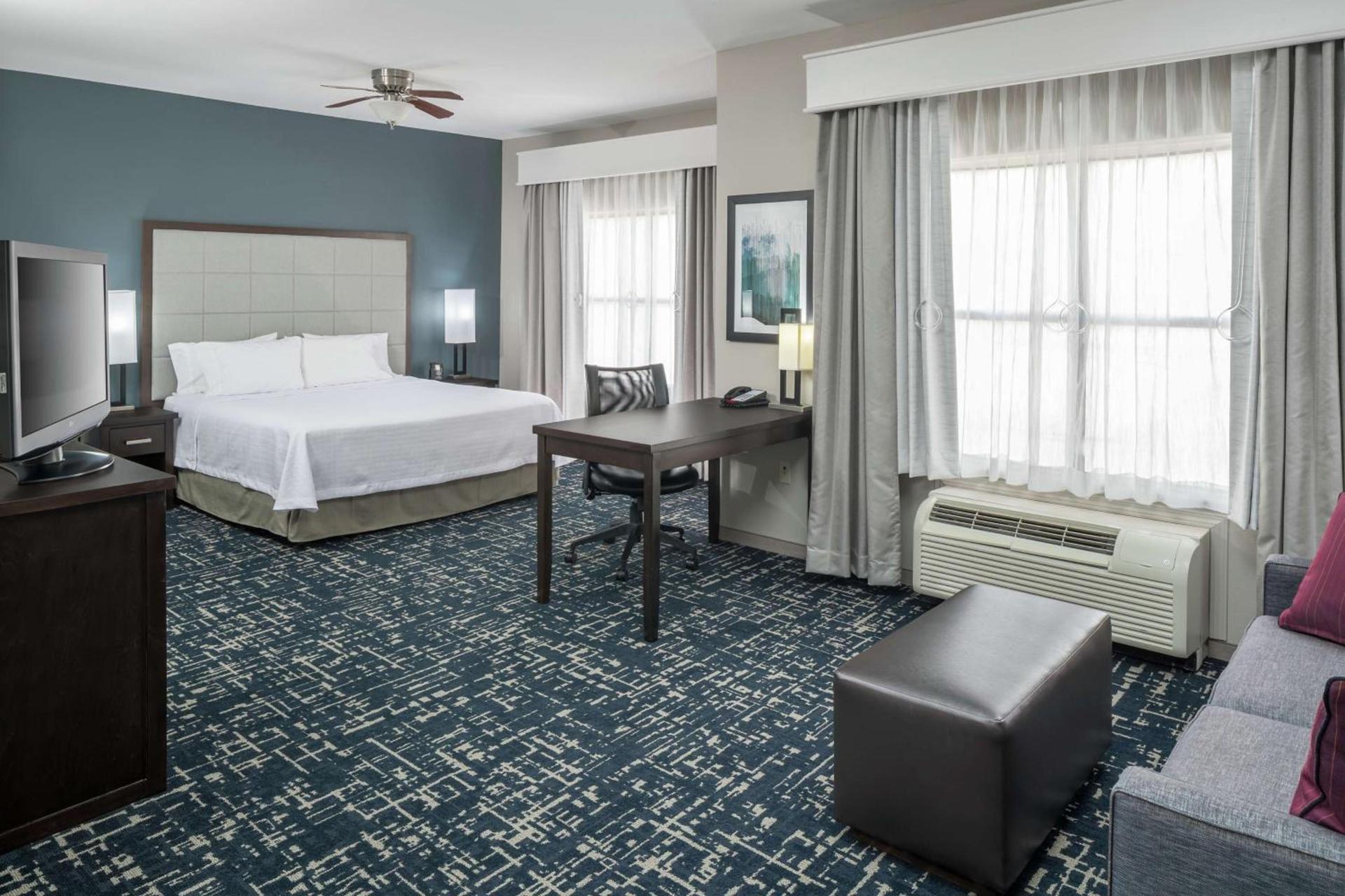 Homewood Suites by Hilton Cedar Rapids-North photo 12