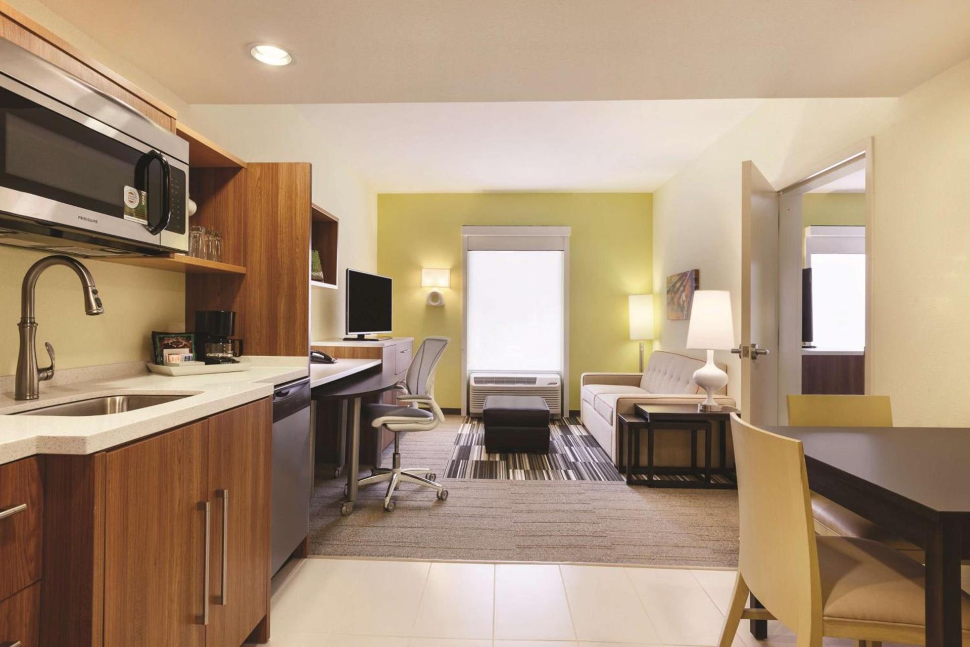 Home2 Suites by Hilton College Station photo 14