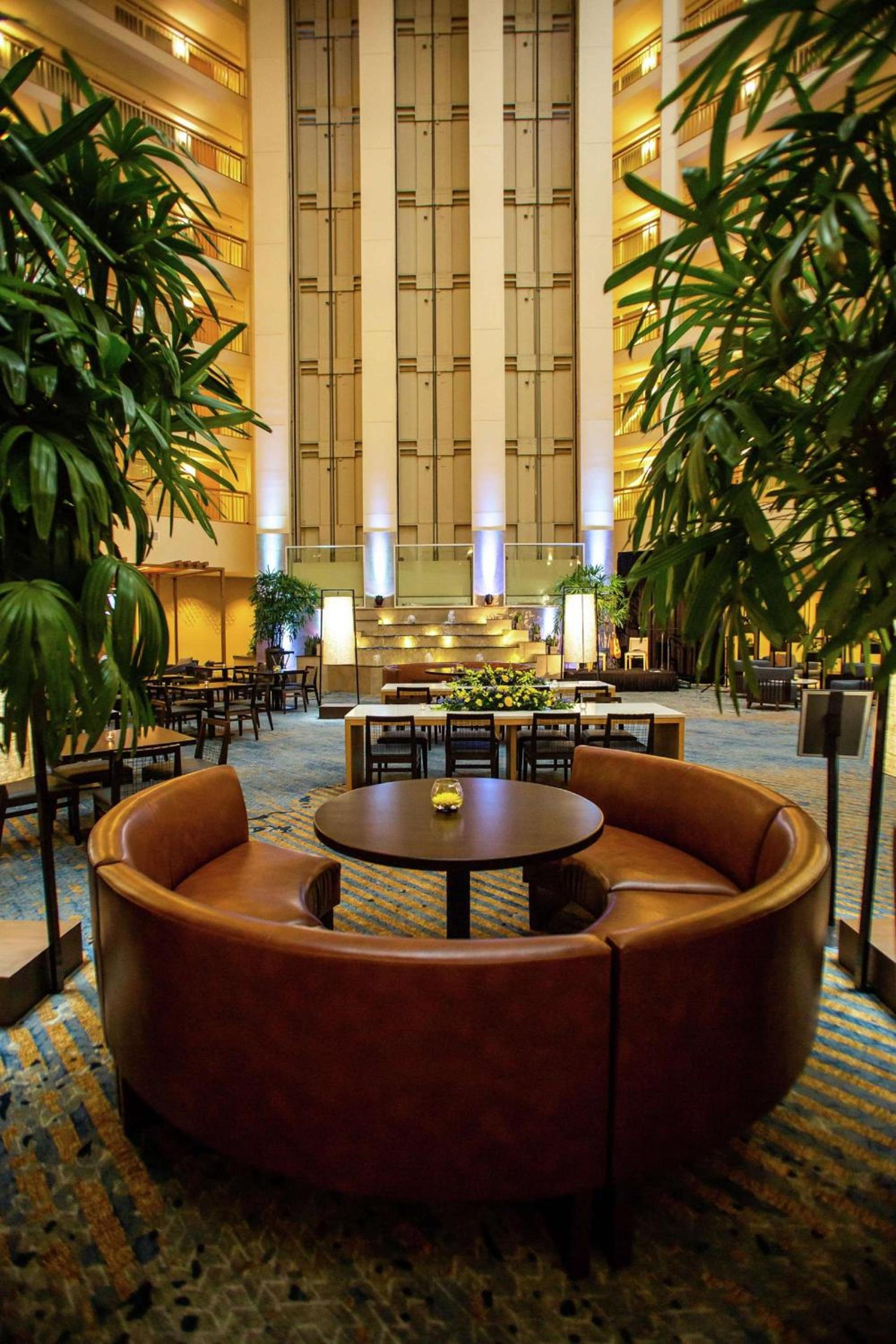 Embassy Suites by Hilton Columbus Dublin photo 7