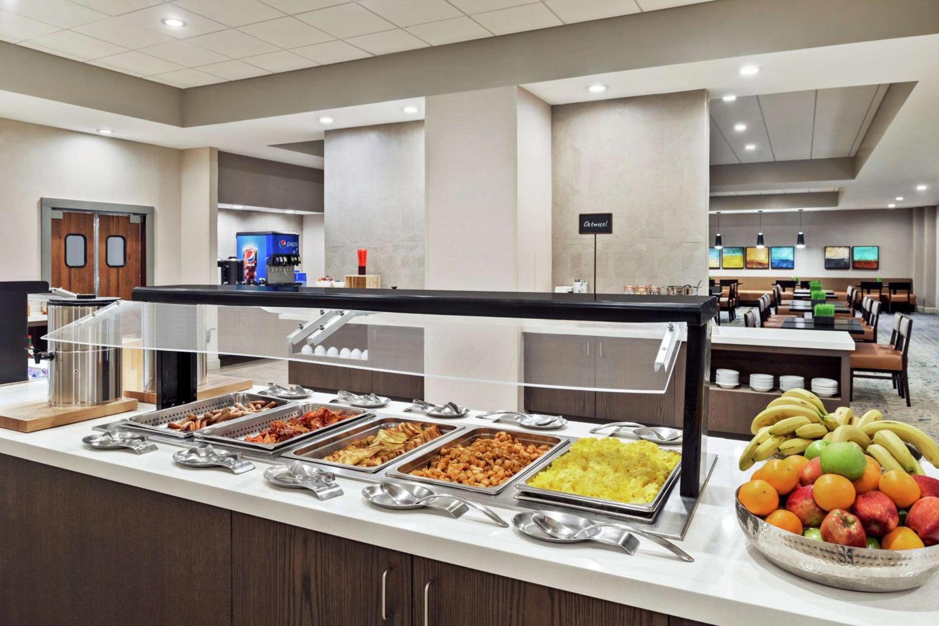 Embassy Suites by Hilton Columbus Dublin photo 12