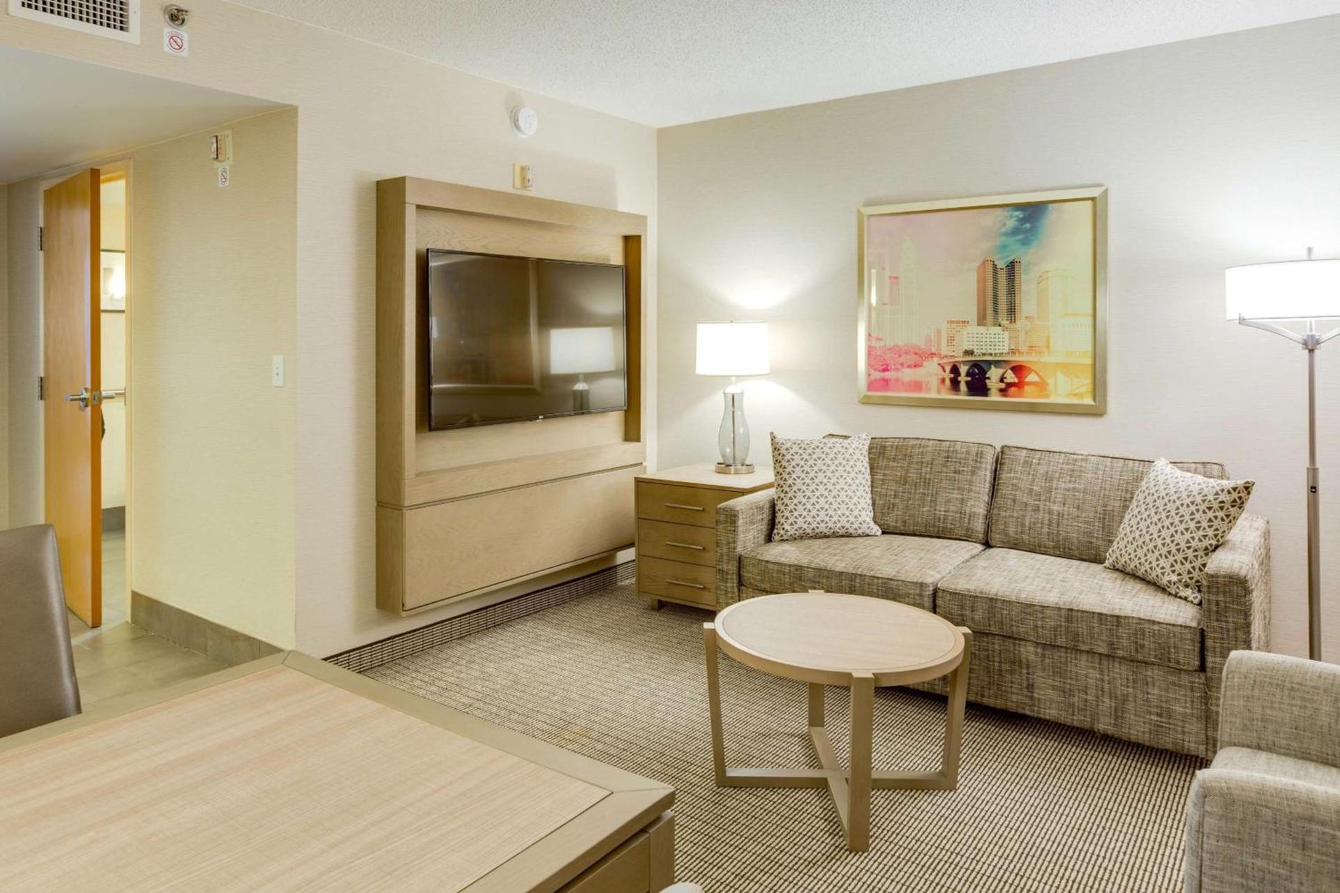 Embassy Suites by Hilton Columbus Dublin photo 27