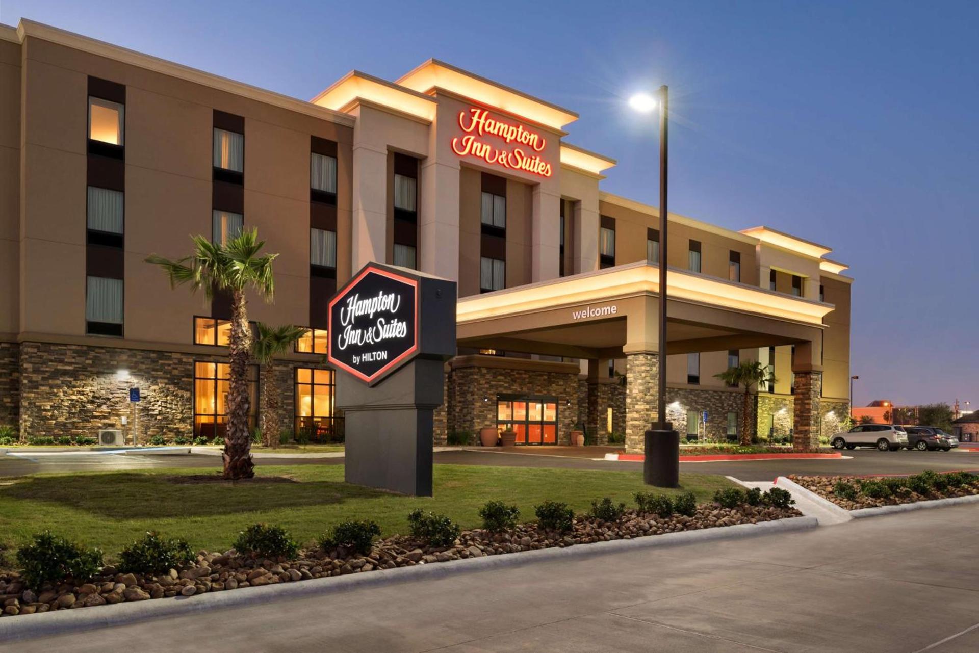 Hampton Inn & Suites Corpus Christi, TX photo 1