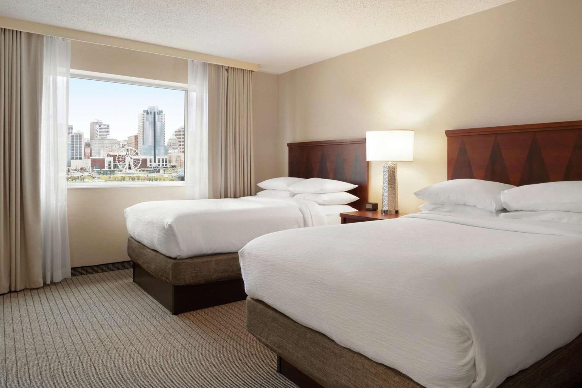 Embassy Suites Cincinnati - RiverCenter photo 34