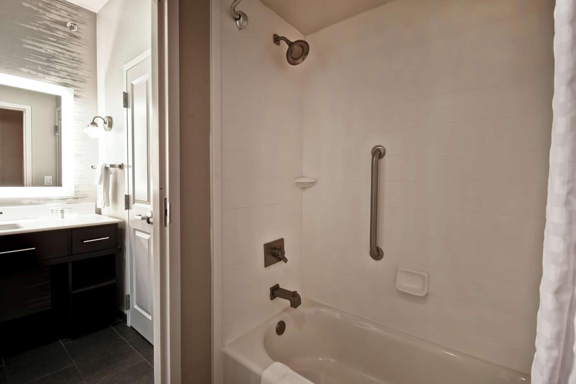 Homewood Suites by Hilton Dallas Arlington South photo 28