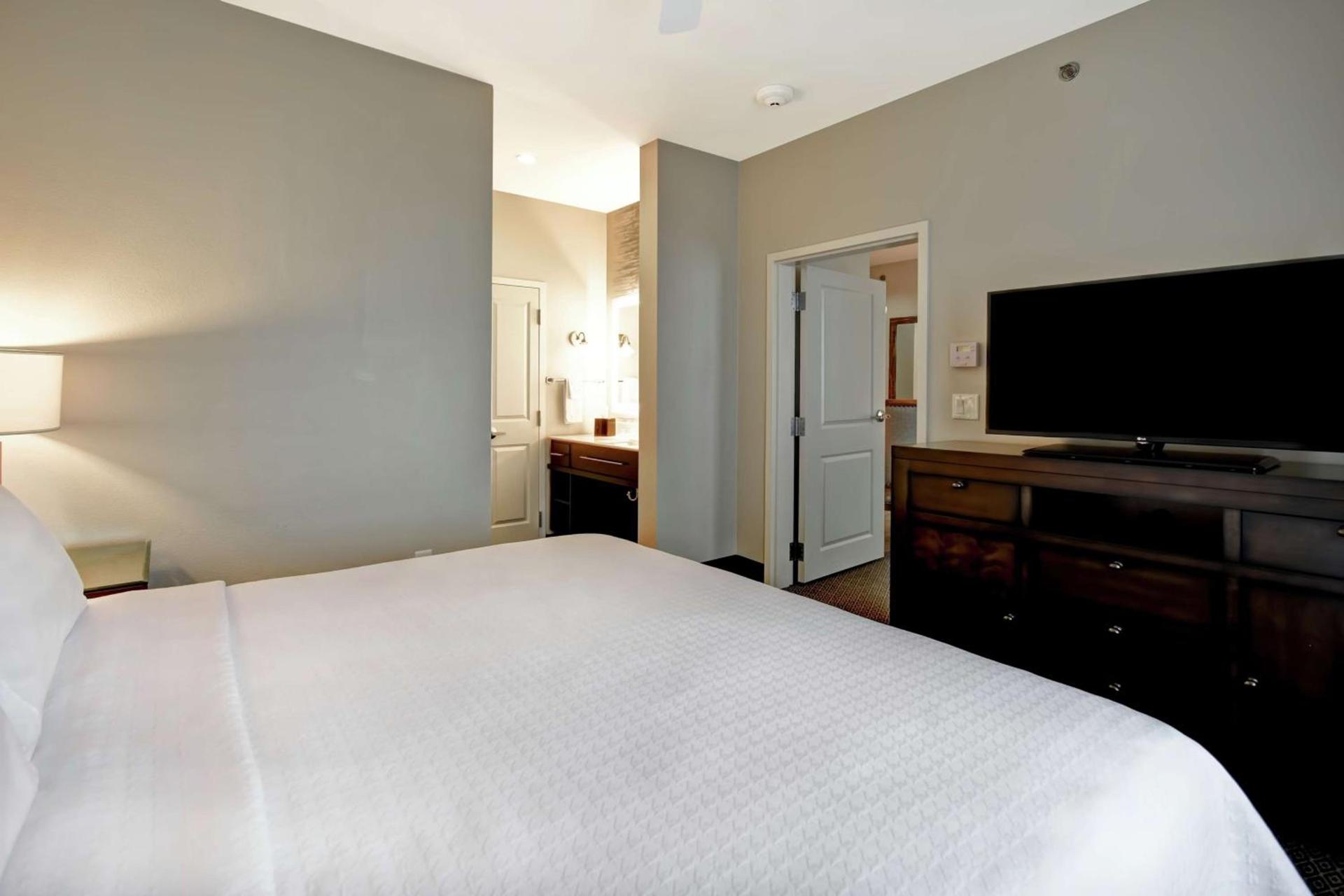 Homewood Suites by Hilton Dallas Arlington South photo 46