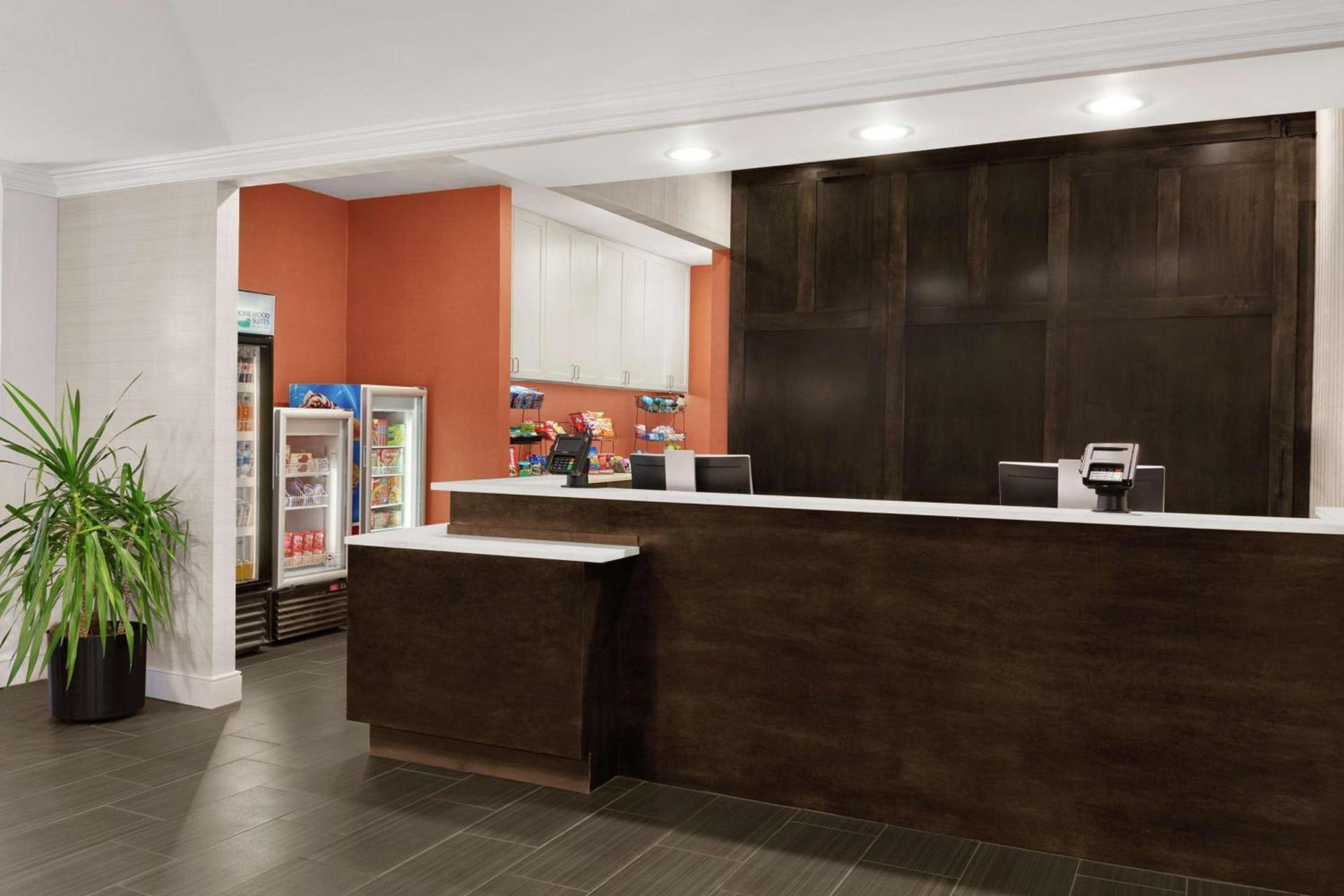 Addison Suites photo 5