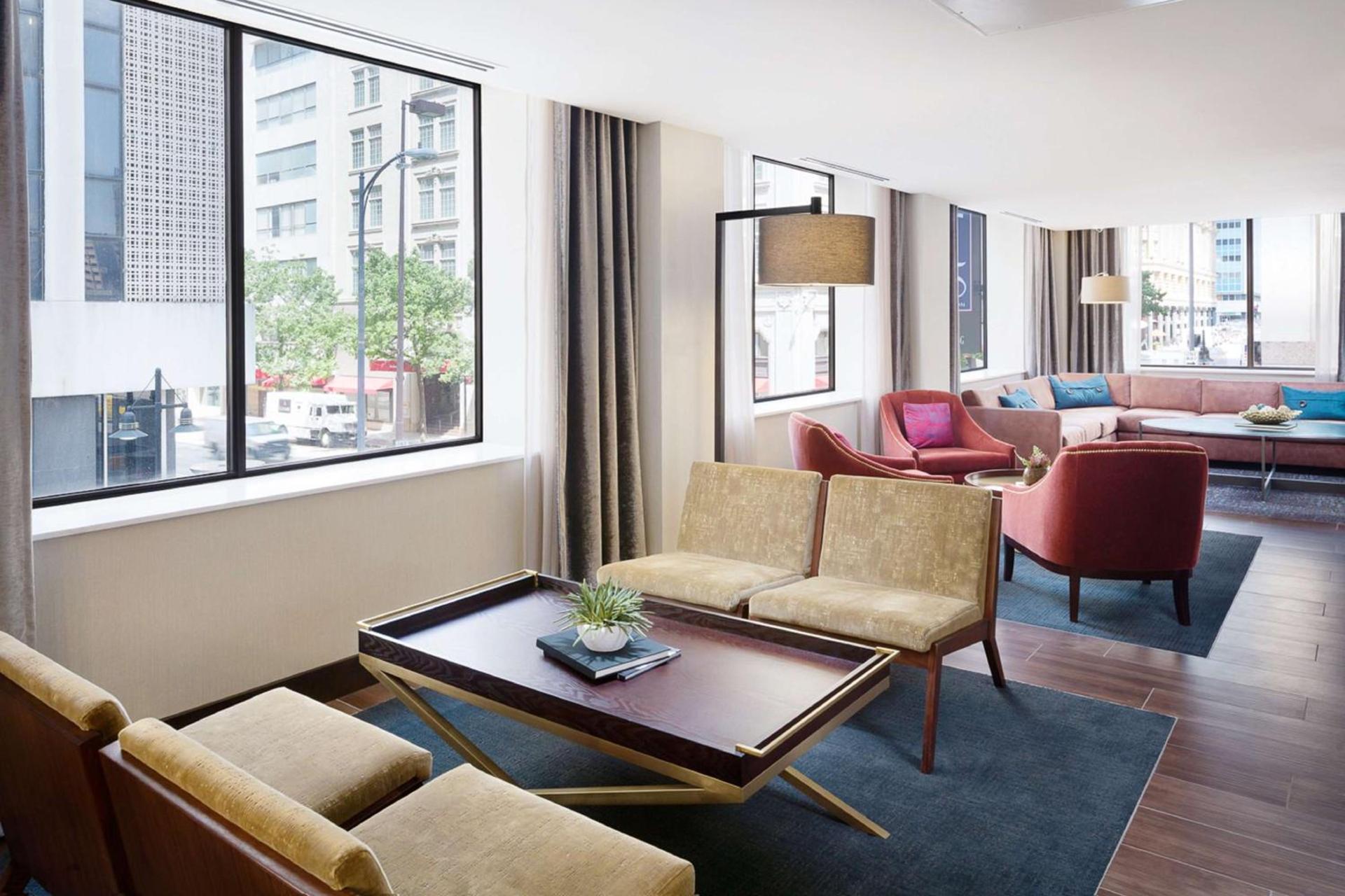 Hampton Inn & Suites Dallas Downtown photo 37
