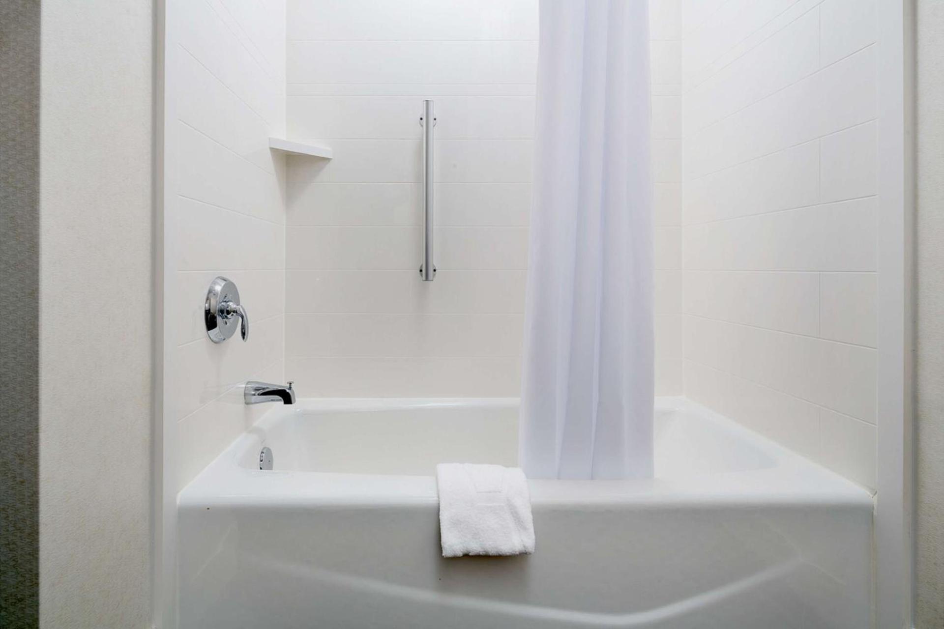 Hampton Inn & Suites Dallas Downtown photo 49