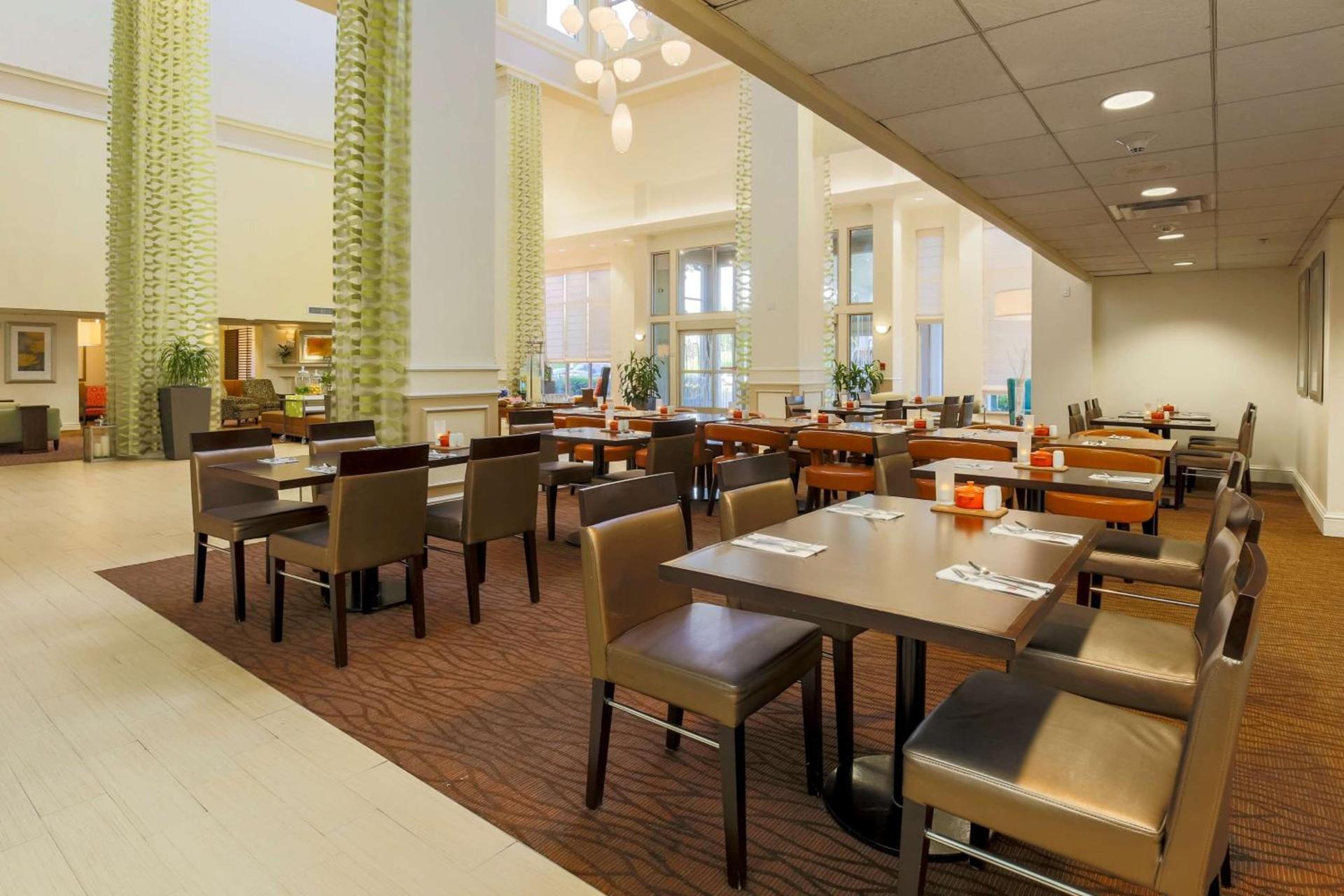 Hilton Garden Inn Dallas/Market Center photo 11