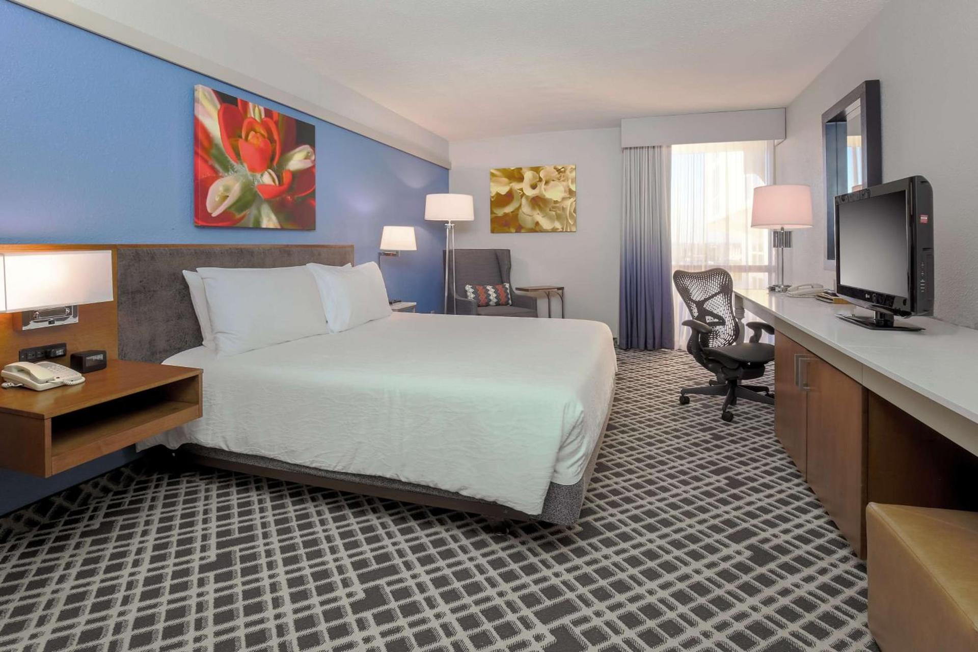 Hilton Garden Inn Dallas/Market Center photo 20