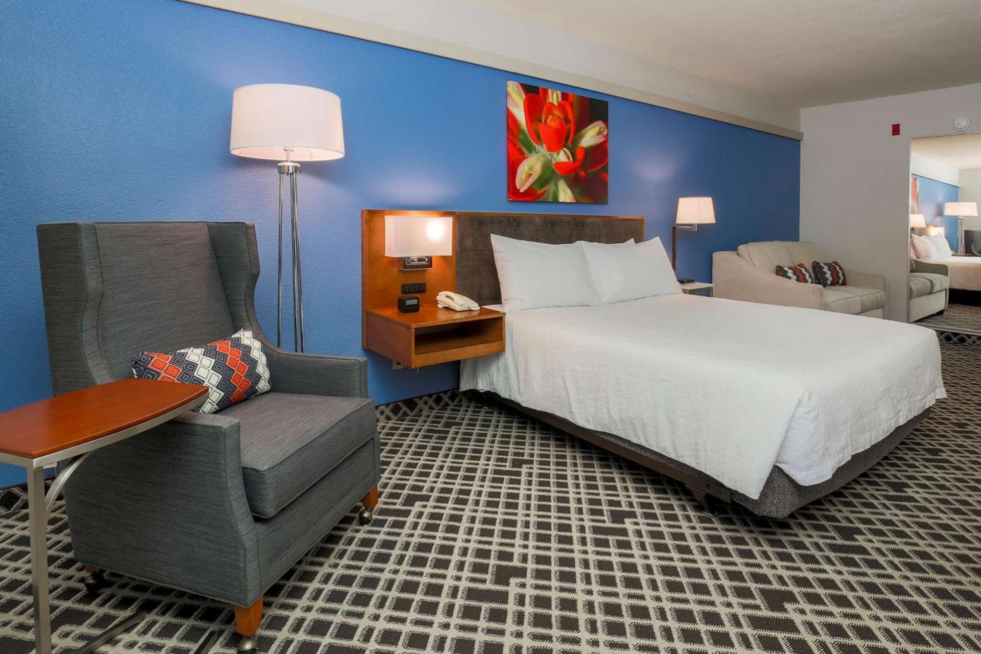 Hilton Garden Inn Dallas/Market Center photo 27