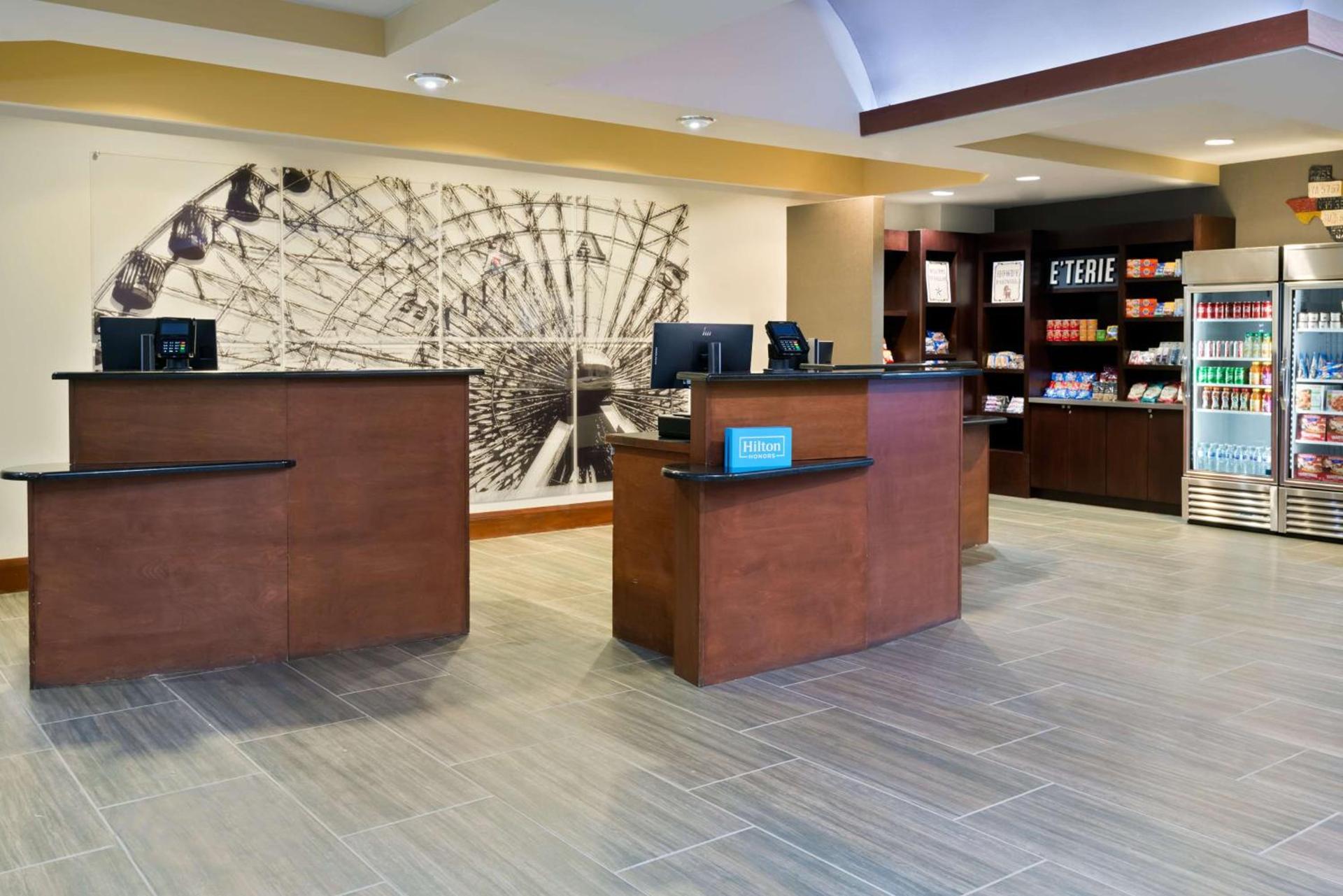 Embassy Suites Dallas - Park Central Area photo 4